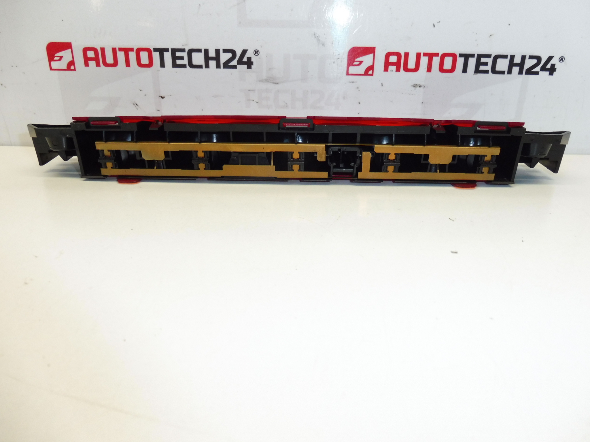 Трети стоп Пежо 407 седан 6351S9