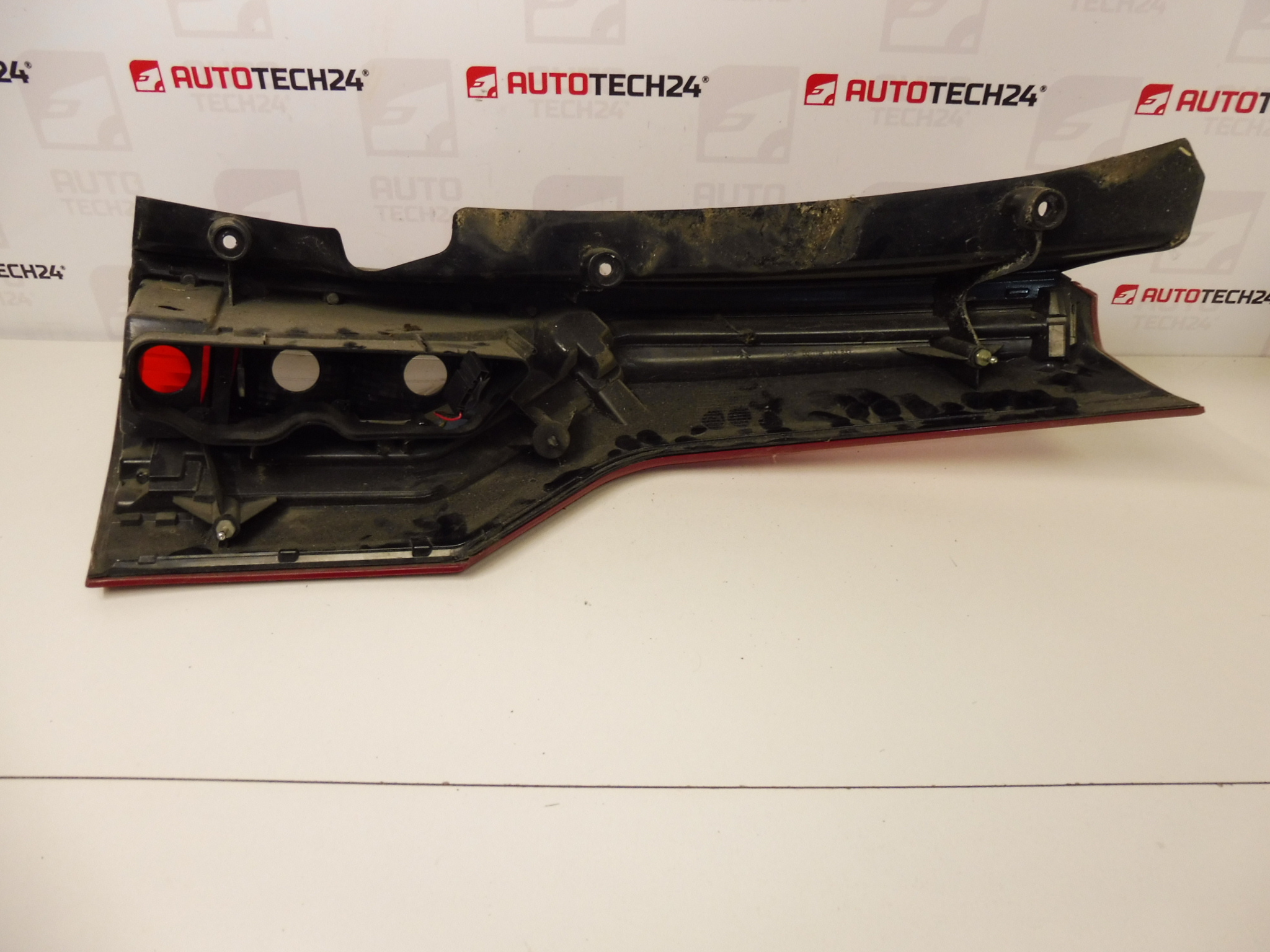 Фар заден ляв лампа Citroën C4 GRAND Picasso 6350AC