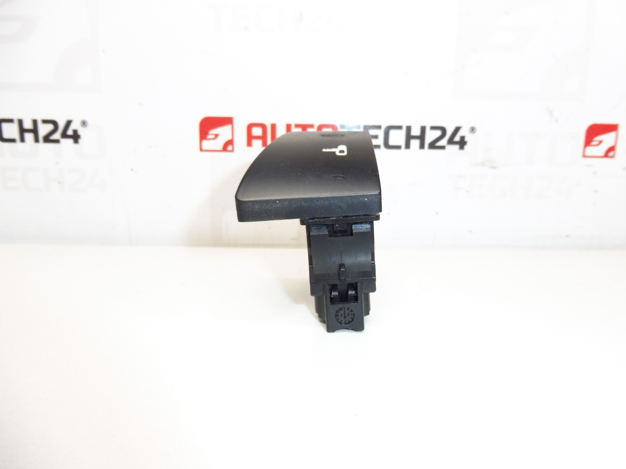 Контролер за централно заключване Peugeot 307 96366684XT 96366604XT