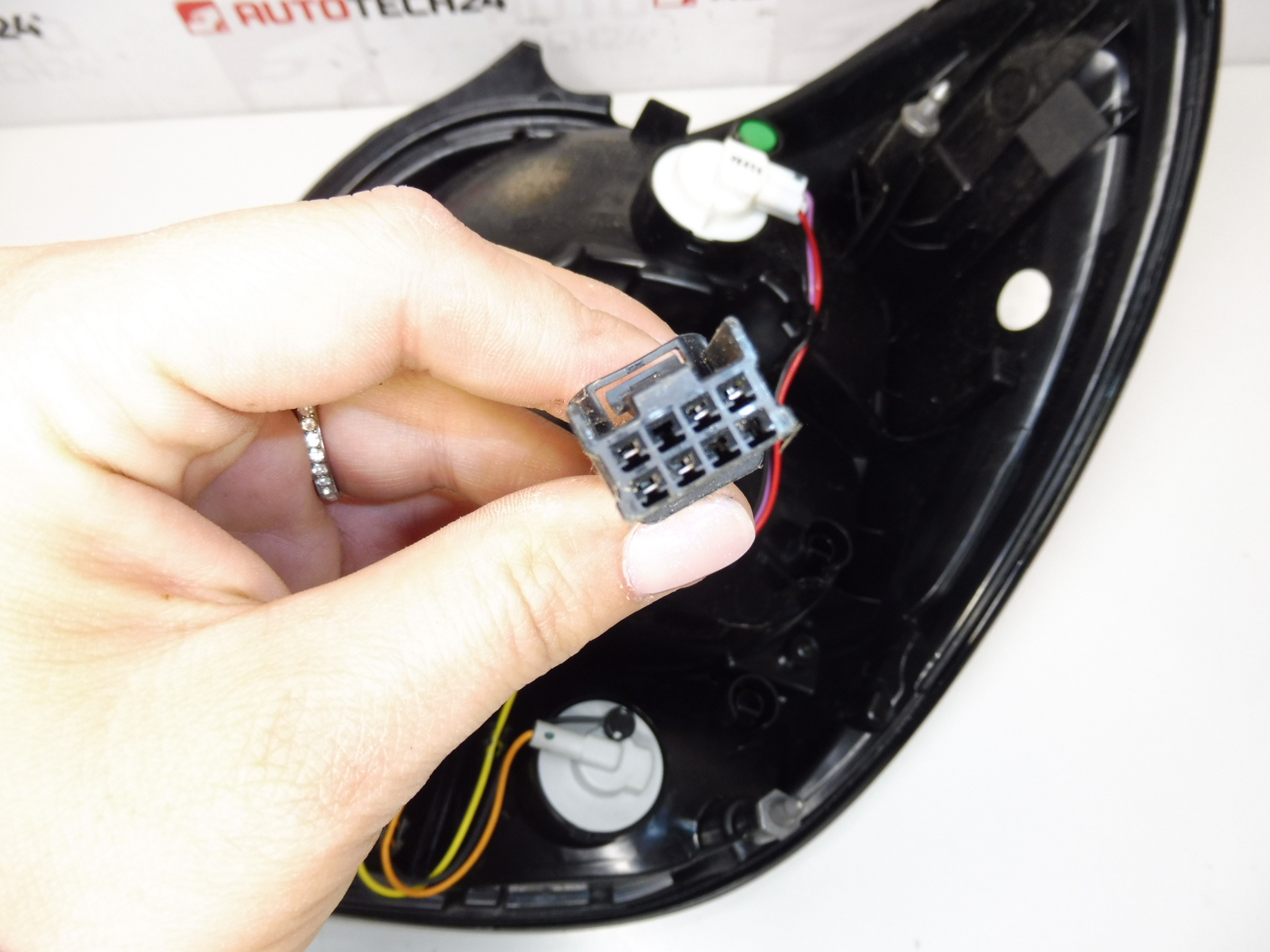 Фар заден ляв Citroën C1 II 81560-0H152 B001031980