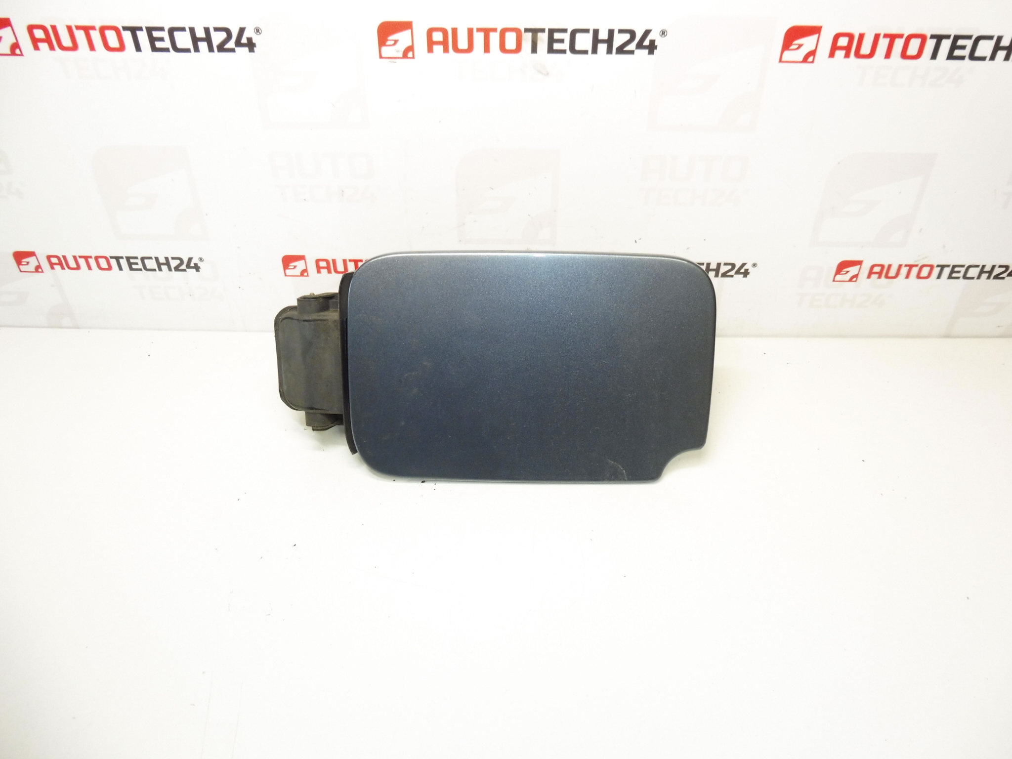 Капачка на резервоара Peugeot 807 Citroën C8 EZW 1485207080 151790