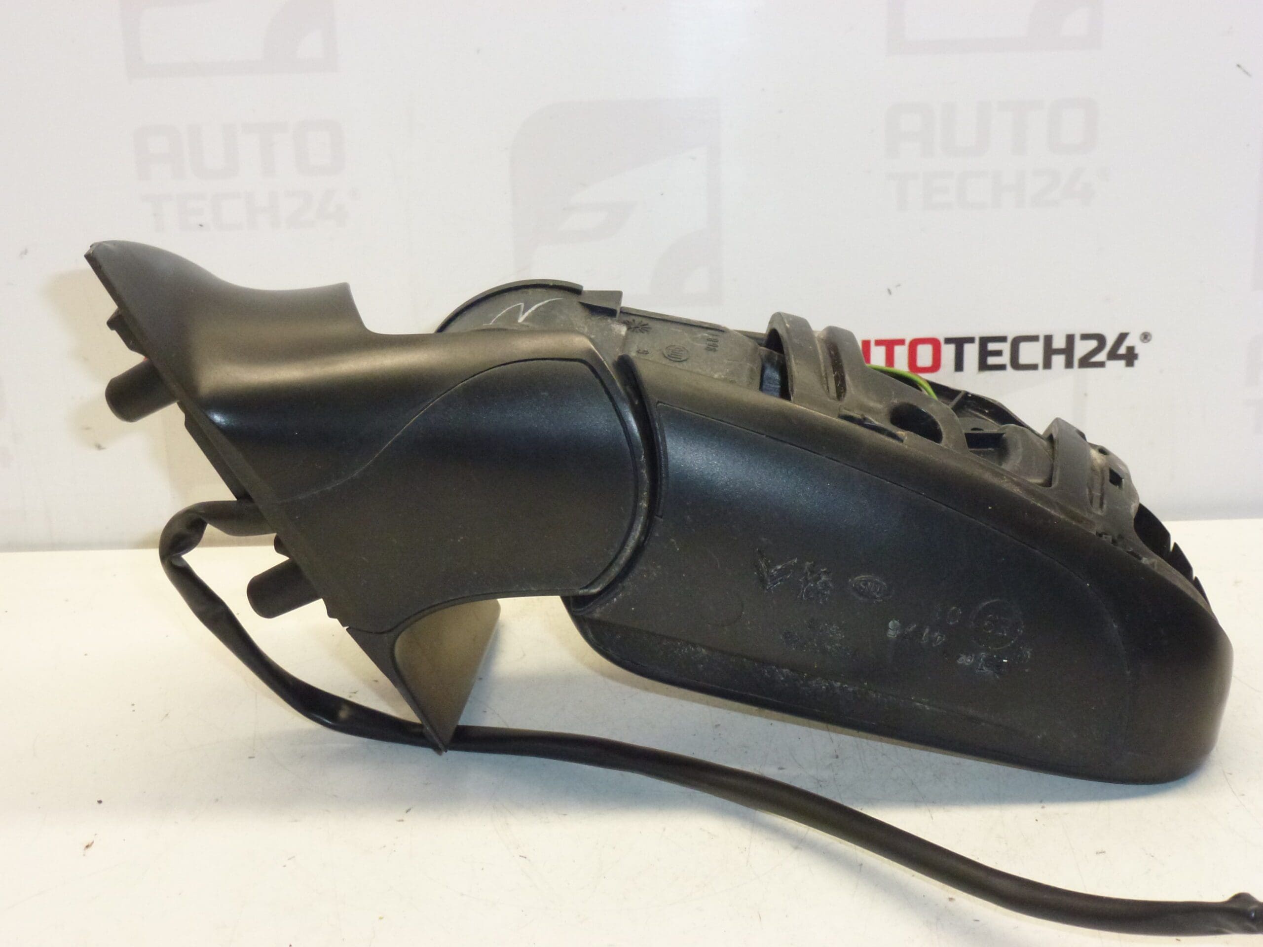 Ляво огледало Peugeot 307 8149AW