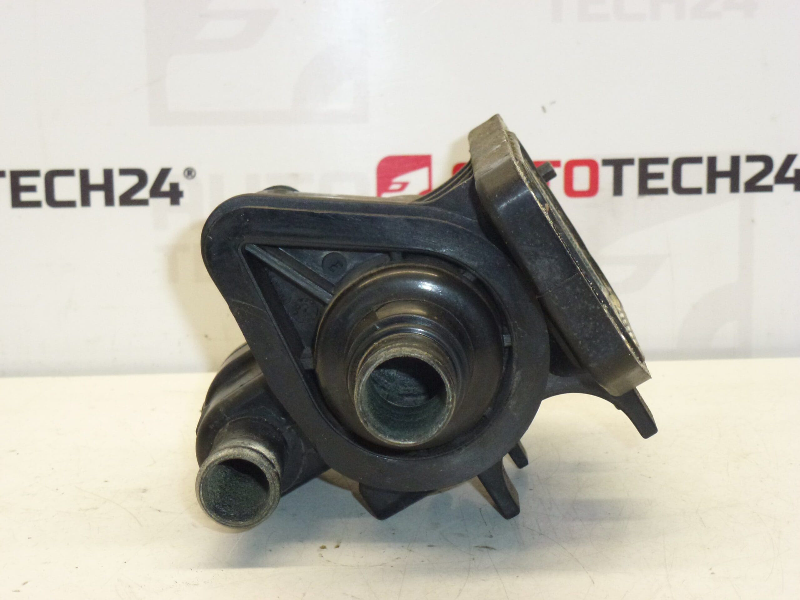 Корпус на термостат Citroën Peugeot 1.4 HDI 9654393880 1336V6