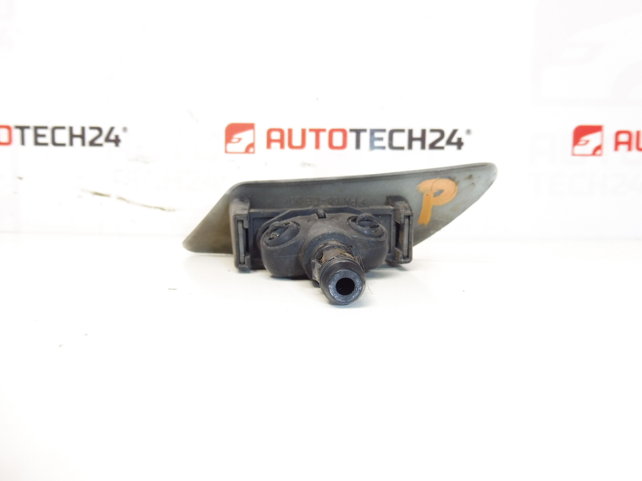 Пежо 307 дясна дюза за миене на фарове и капачка 6438H3 6438H1