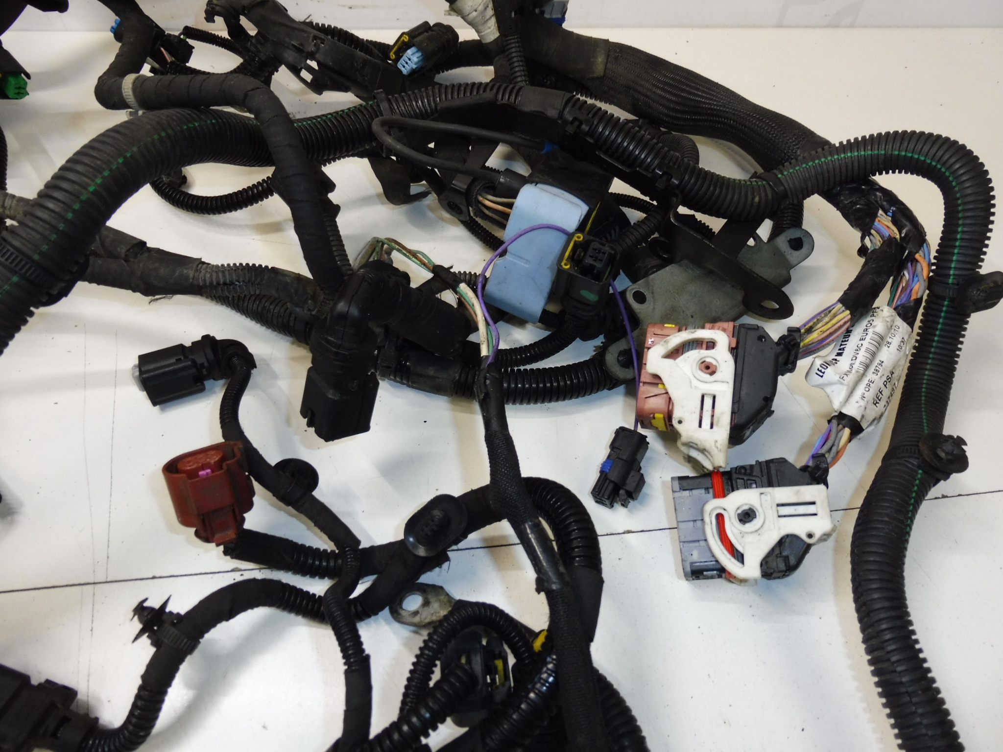 Основен двигател 1.6 e-HDI Citroën Peugeot 9678303780 9671135480 9673749780