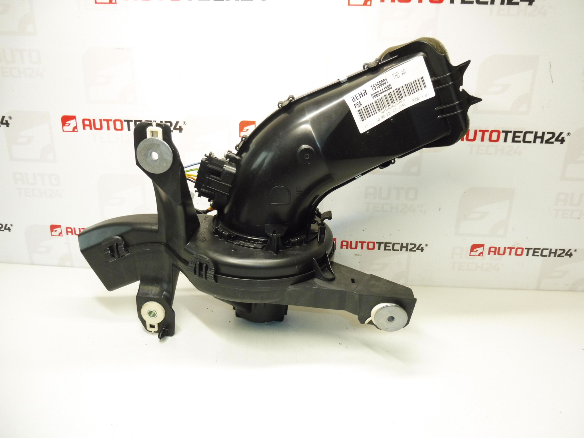 Вентилатор за парно десен Peugeot 3008 5008 9683444380 T5156001 6441CW