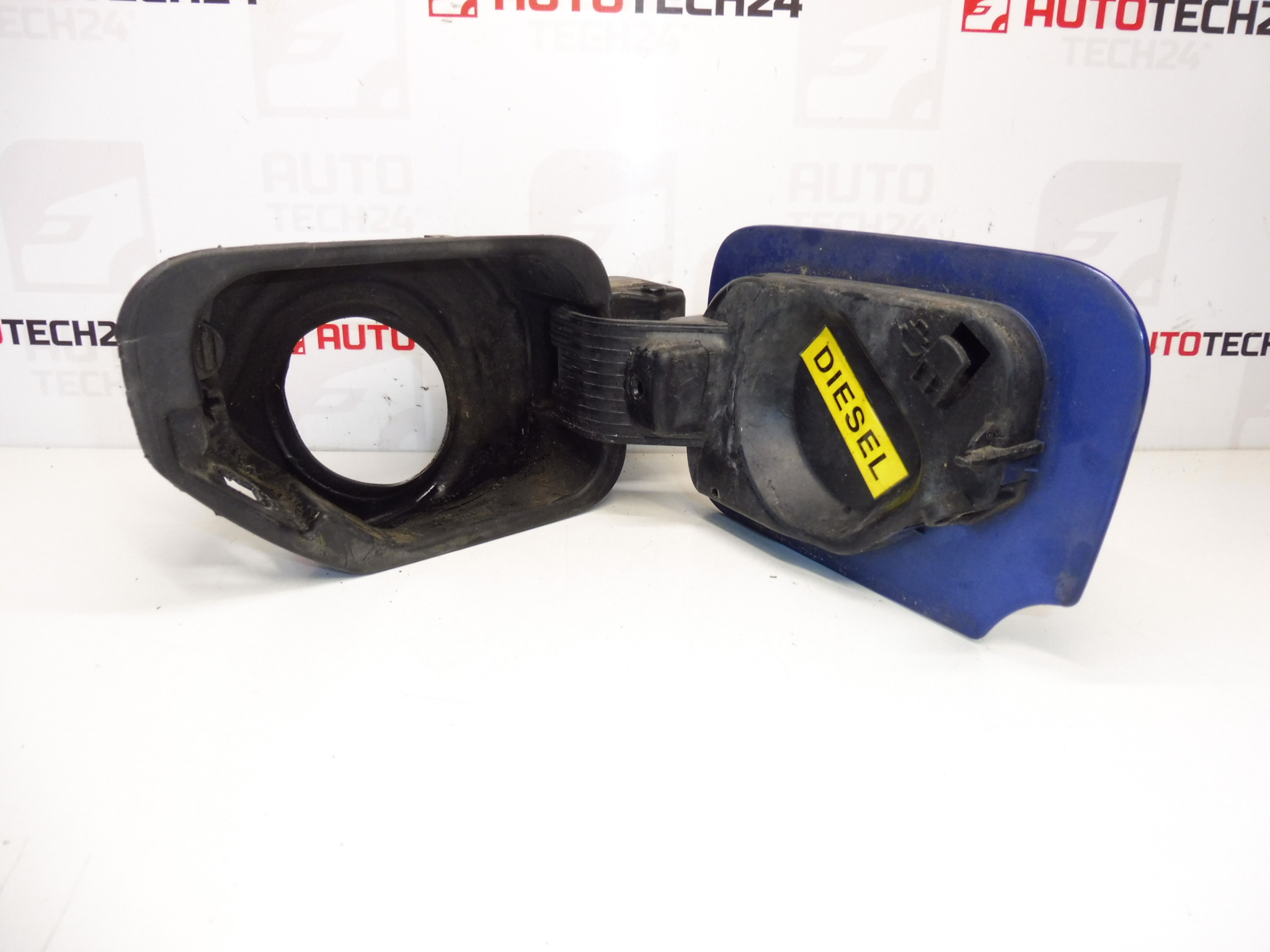 Капачка за резервоар Peugeot 407 1517A7 151877 KNND