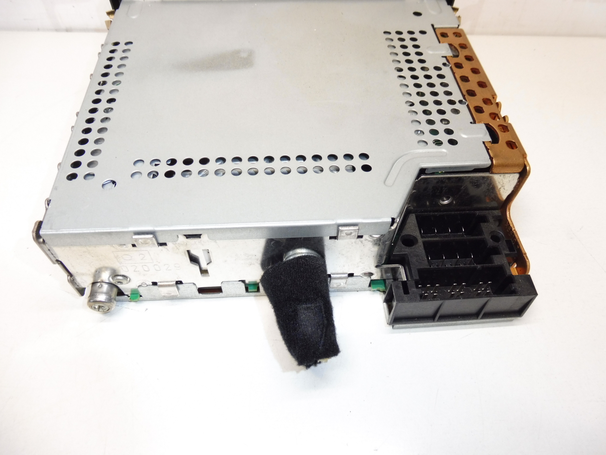 Авто радио с CD Citroën Peugeot 96599990XT00