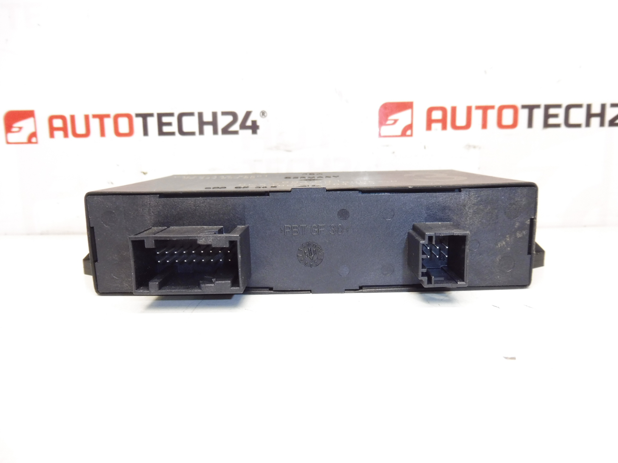 ECU паркинг асистент Citroën 9644485380 601.931 6590F1