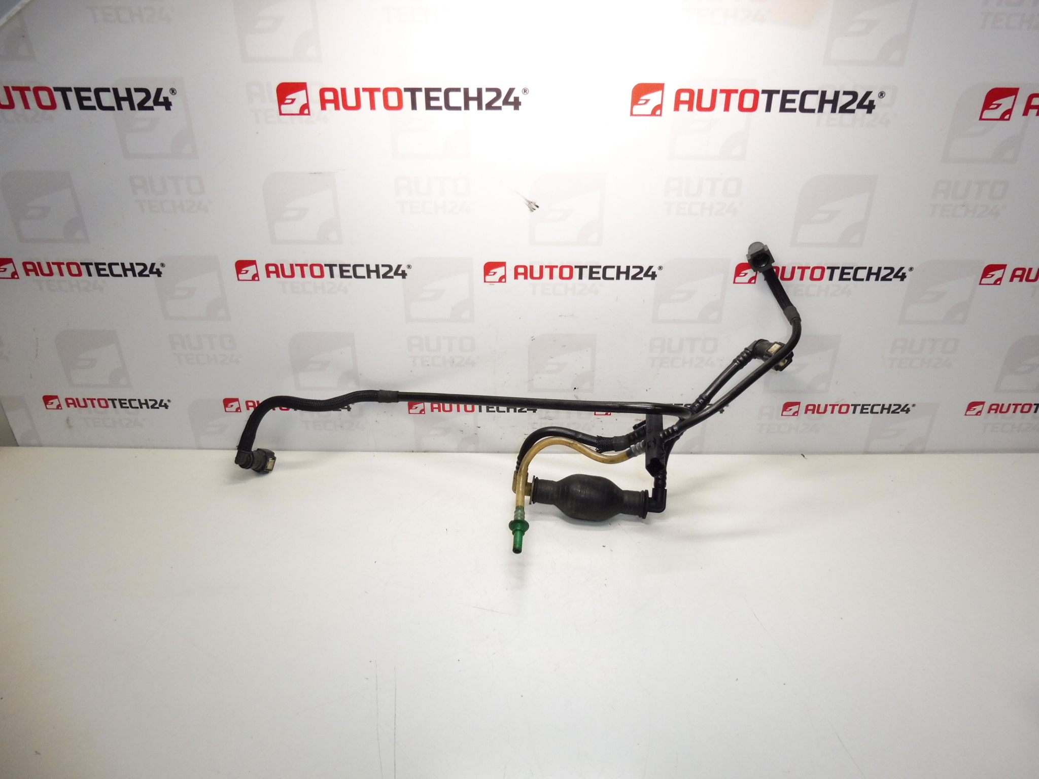 Датчик температура Citroën Peugeot 2.0 HDI RHR 9635692580