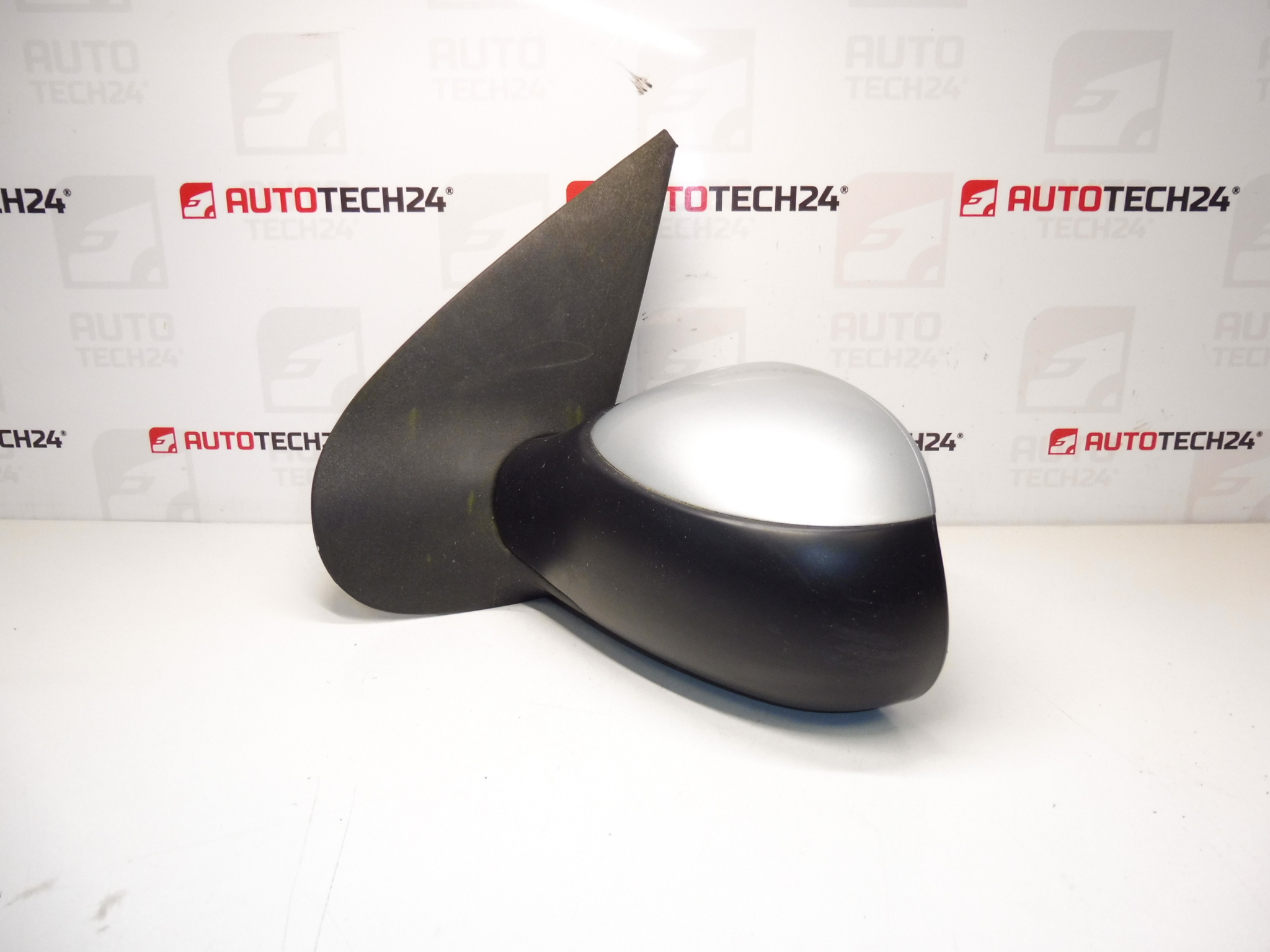 Ляво ел. огледало EZRC Peugeot 206 96480953XT 8149KQ