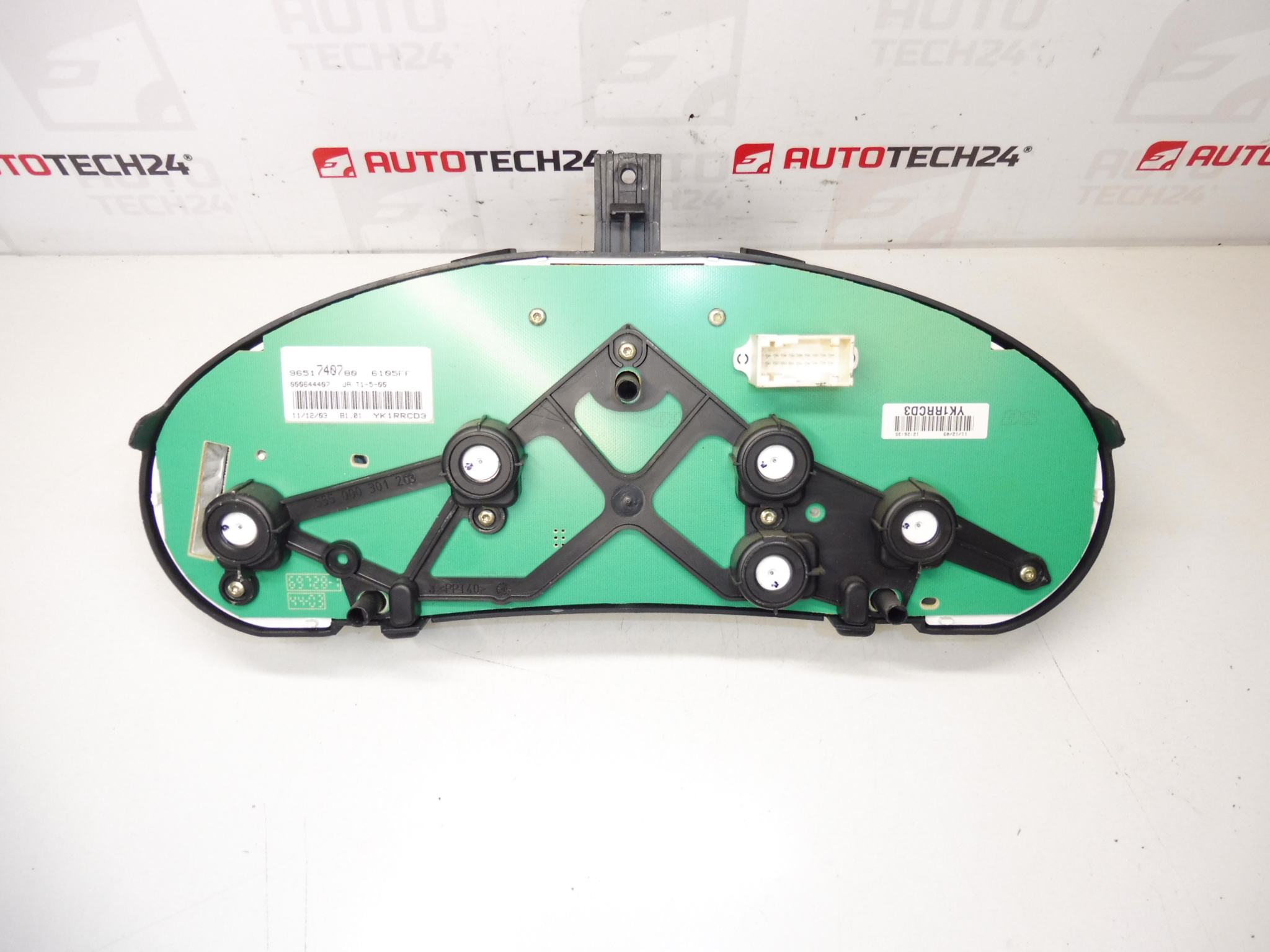 Скоростомер Peugeot 206 9656696680 6105FF