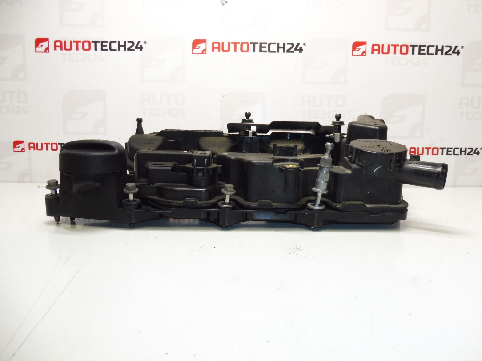 Въздухозаборник 1.5 HDI Citroën Peugeot 9827622780