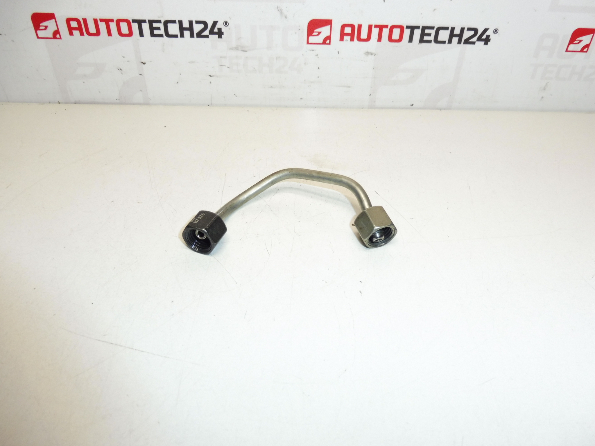 Захранваща тръба 2-ри инжектор Citroën Peugeot 9811737580