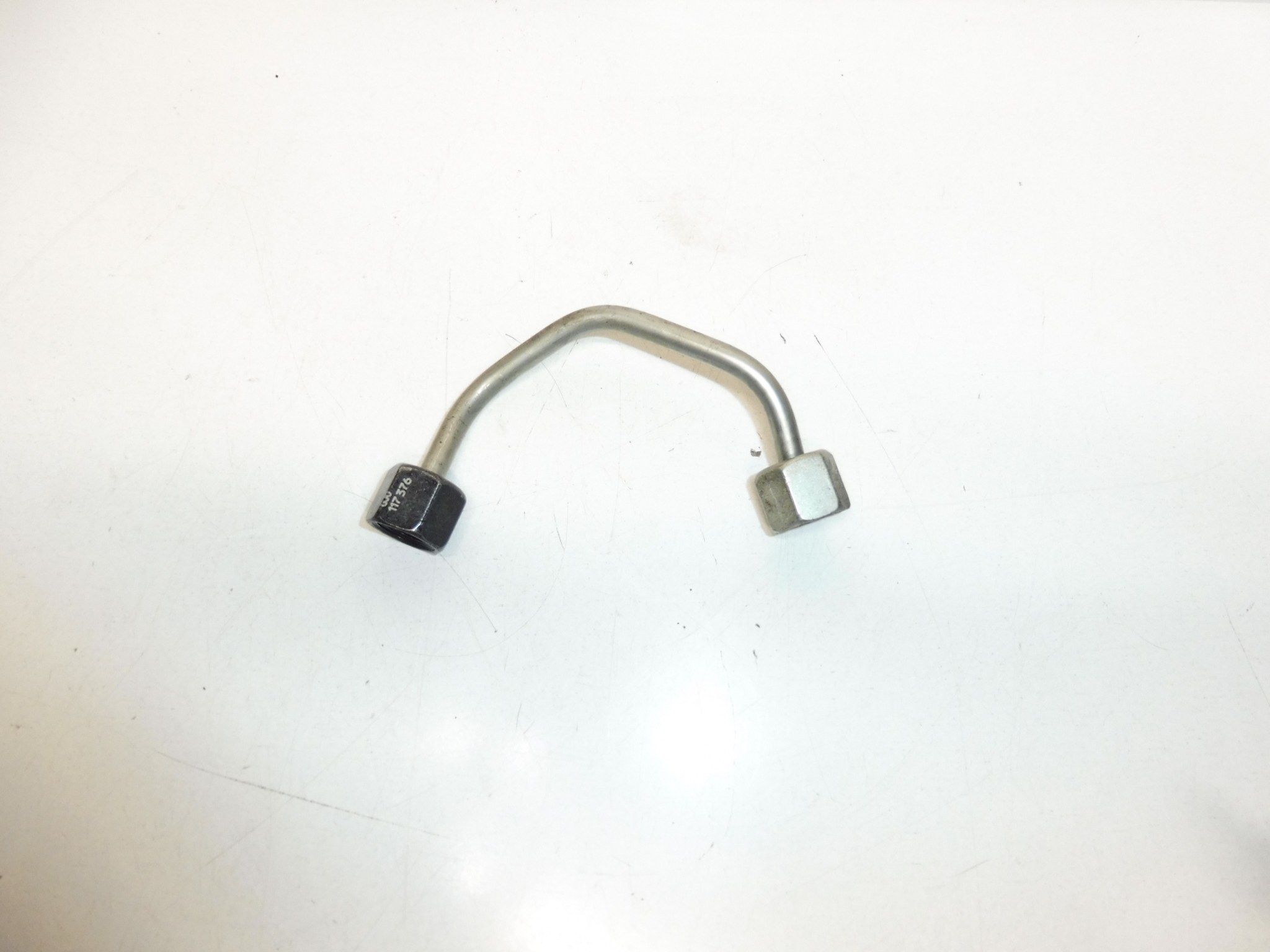 Захранваща тръба 2-ри инжектор Citroën Peugeot 9811737580