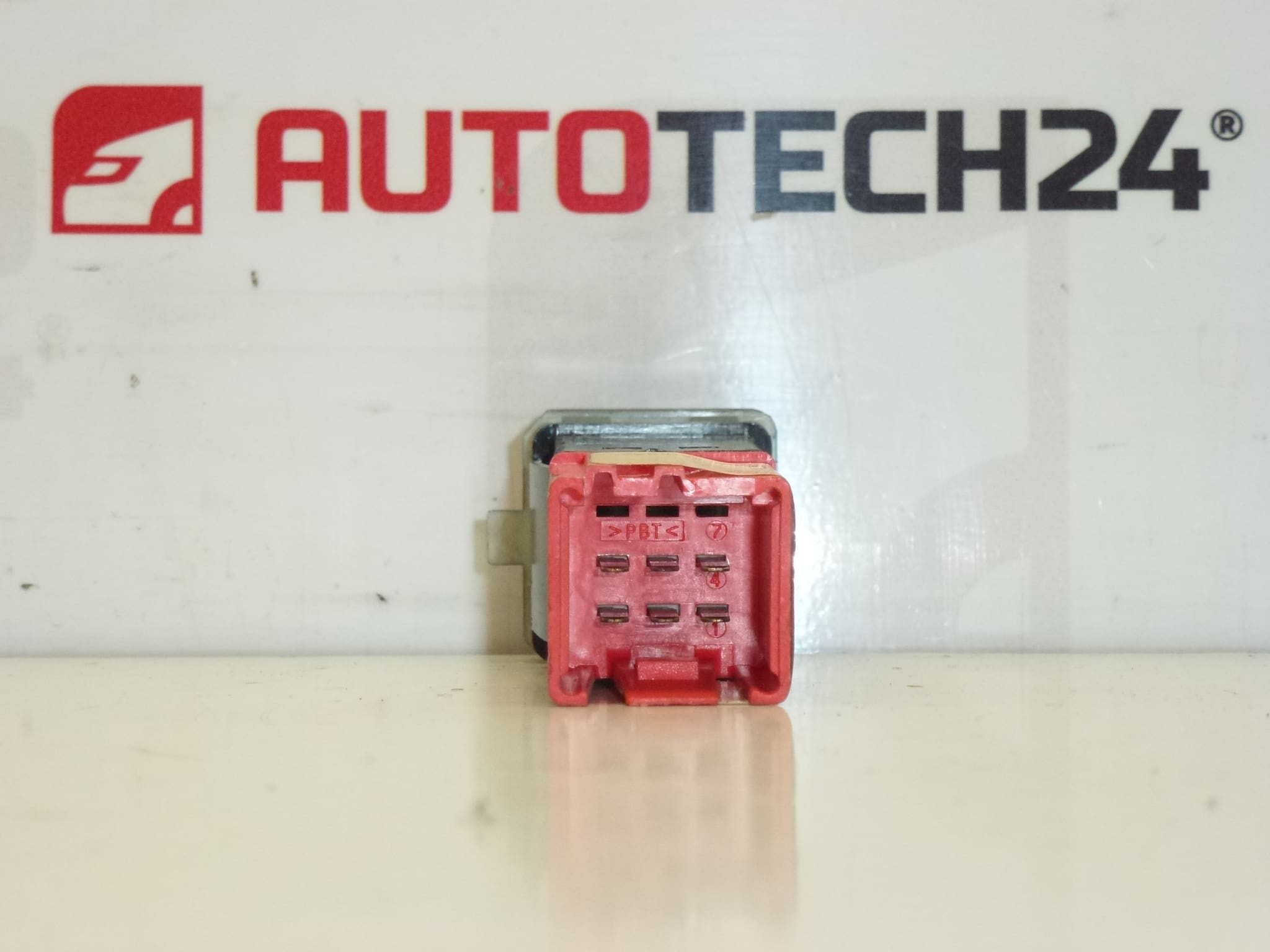 Ключ за заключване на задното стъкло Citroën Xsara Picasso 9649802077 6554EL