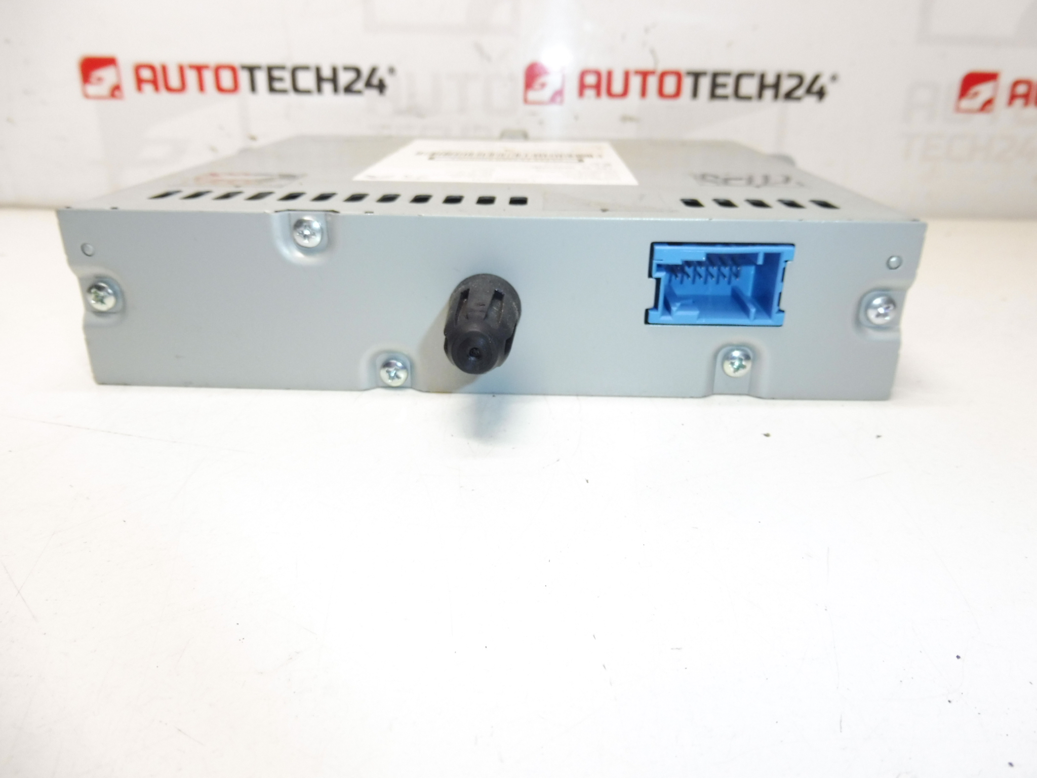 CD четец CLARION PU-3916B Citroën C4 B7 DS4 Peugeot 308 T9 9805593680