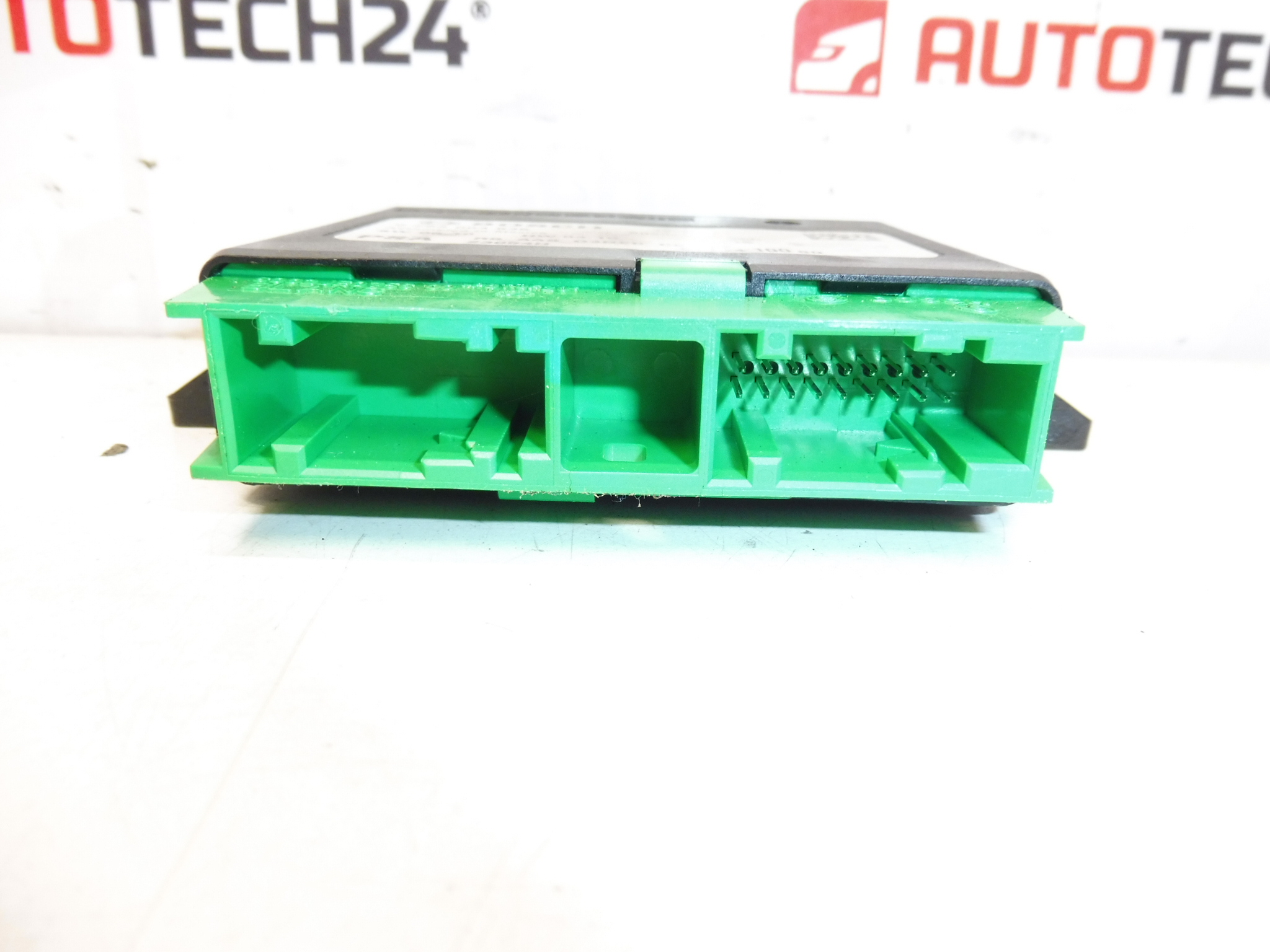 Асистент за паркиране Citroën Peugeot 0263004545 9800410080