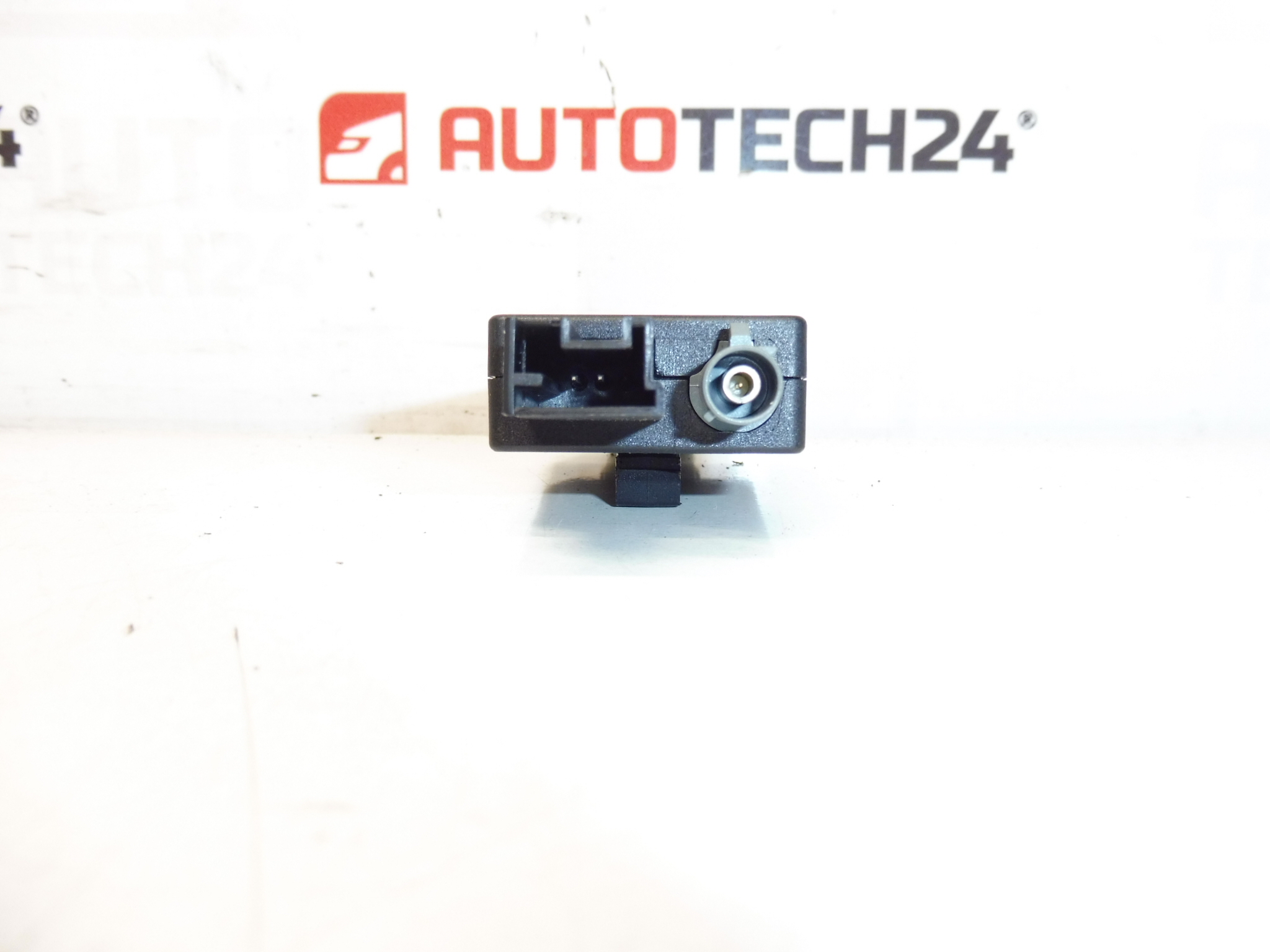 Адаптер за импеданс Citroën C4 II B7 и DS4 9666030380 658777