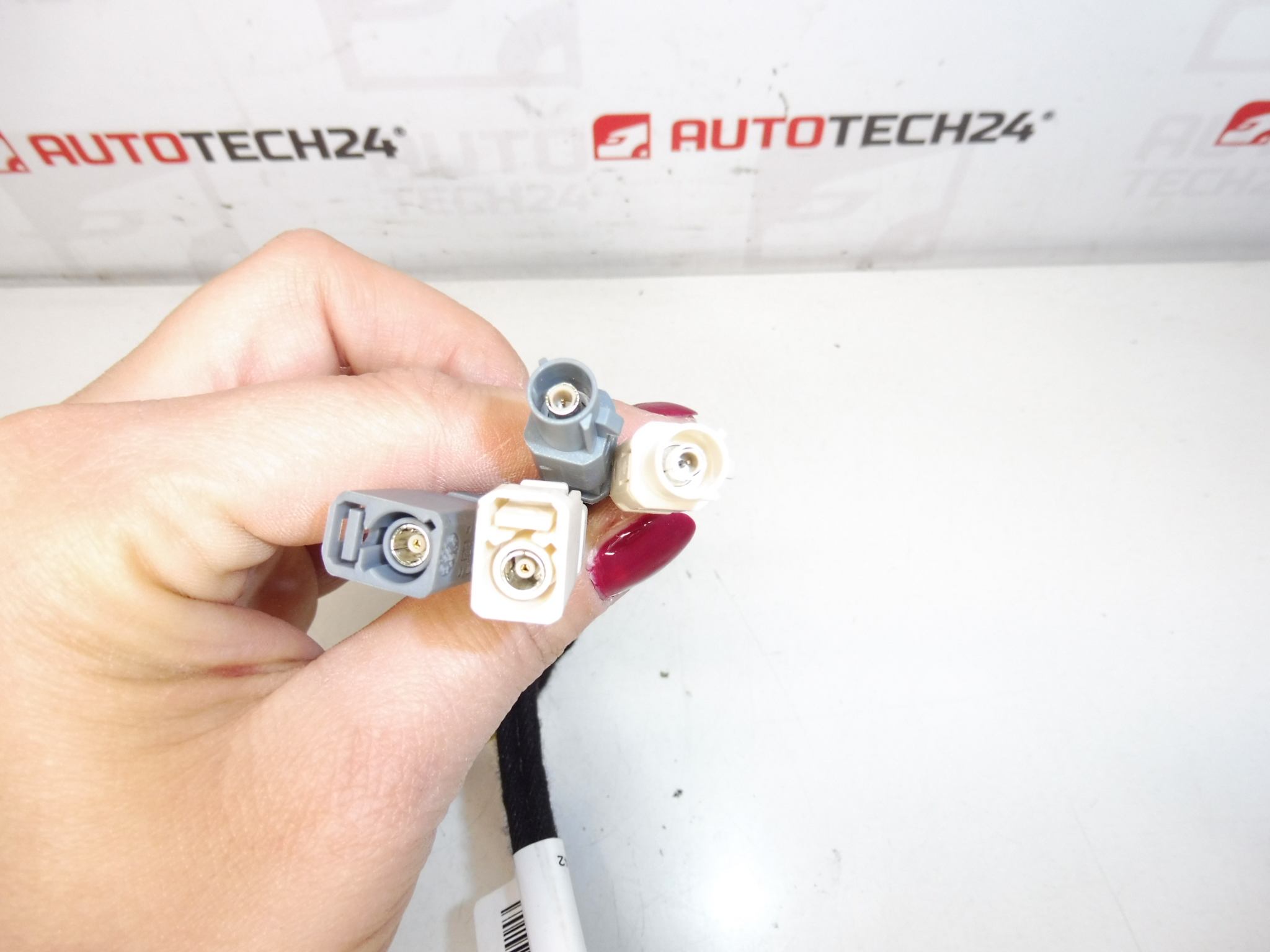 Кабел за антена Citroën C4 II B7 и DS4 9675654480 6587C8