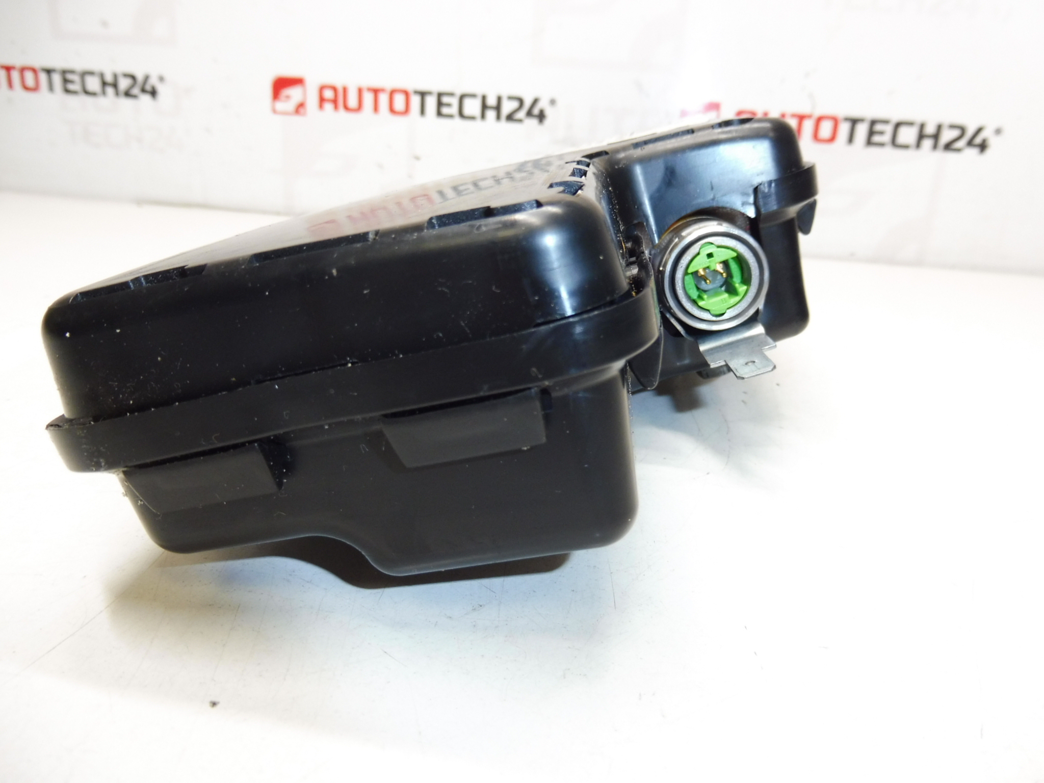 Citroen C4 II B7 и DS4 въздушна възглавница за шофьорска седалка 9687158380