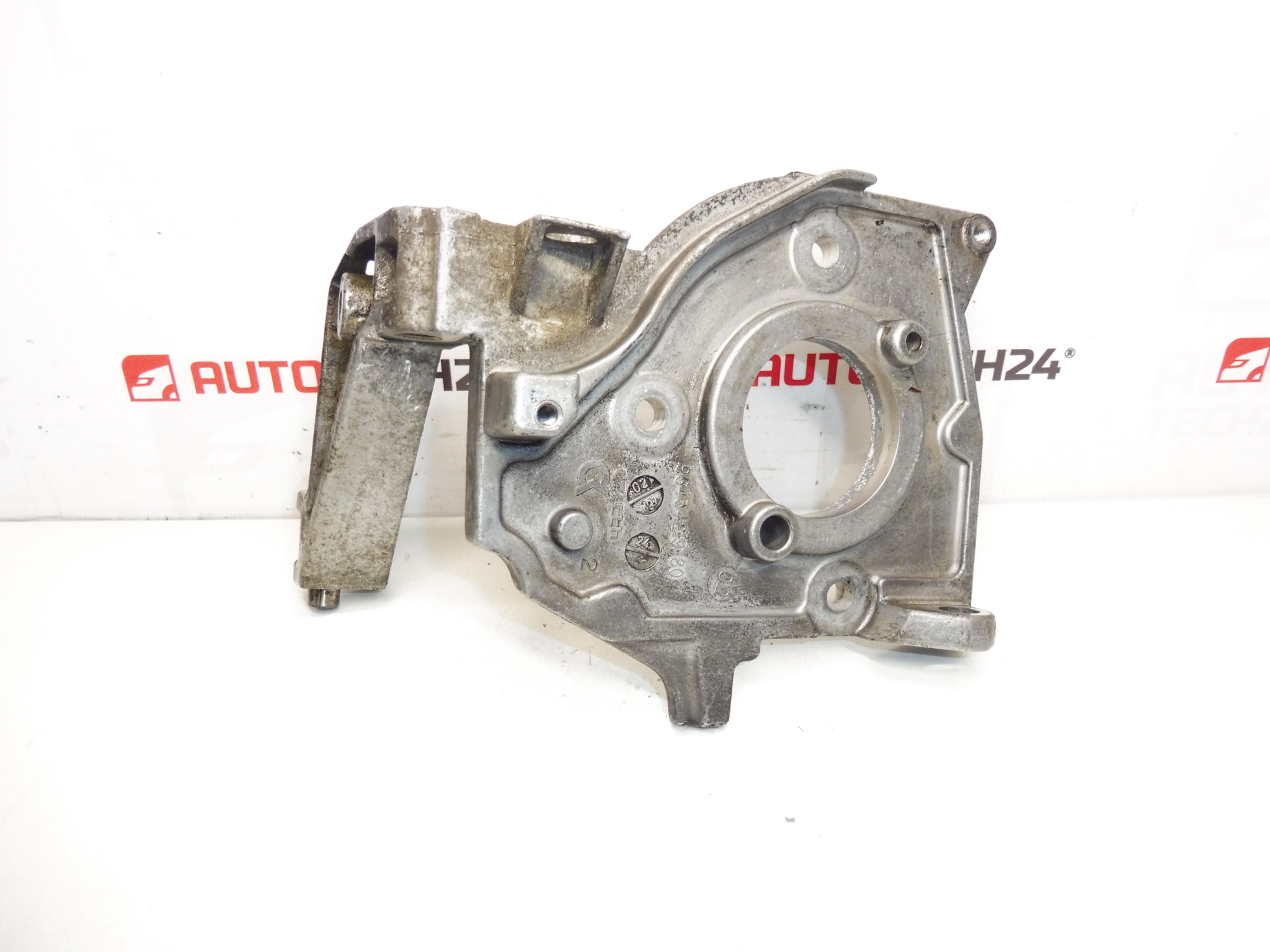 Държач за инжекционна помпа 1.4 HDI 16V 8HY 9643421980 192654