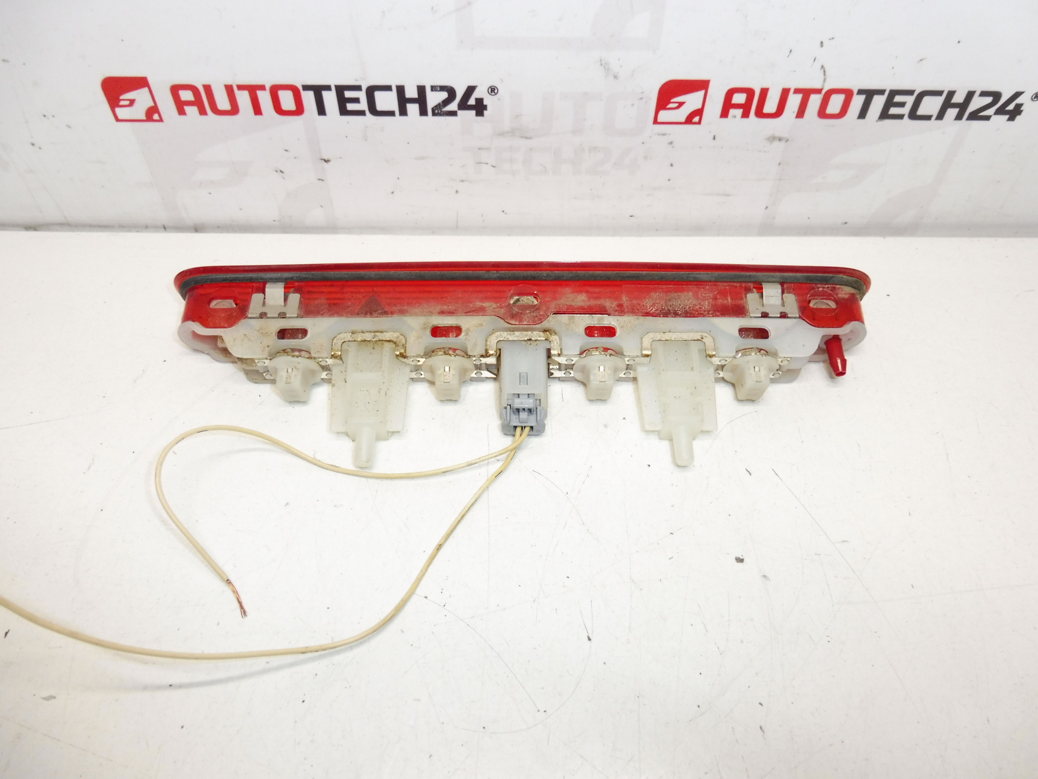 Третата спирачна светлина Citroën C3 III 9812257880