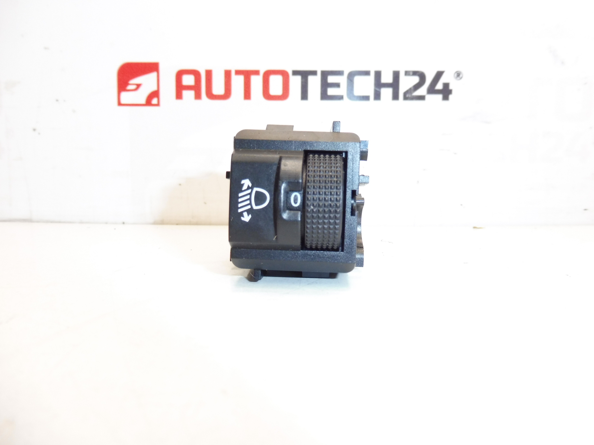 Шофьор за корекция на корекция Citroën Peugeot 98125550D