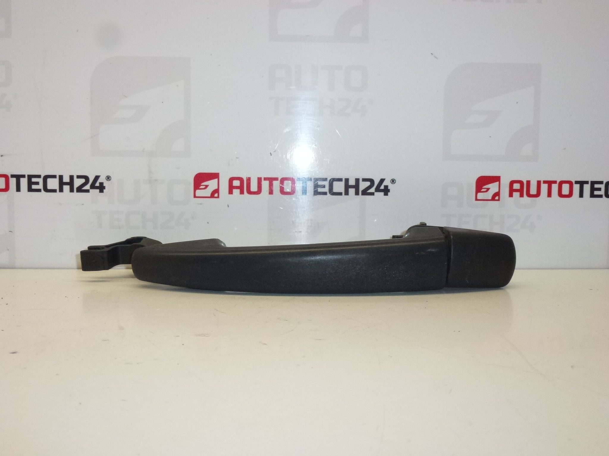 Дръжка за врата Citroën Peugeot черна 9101Y5