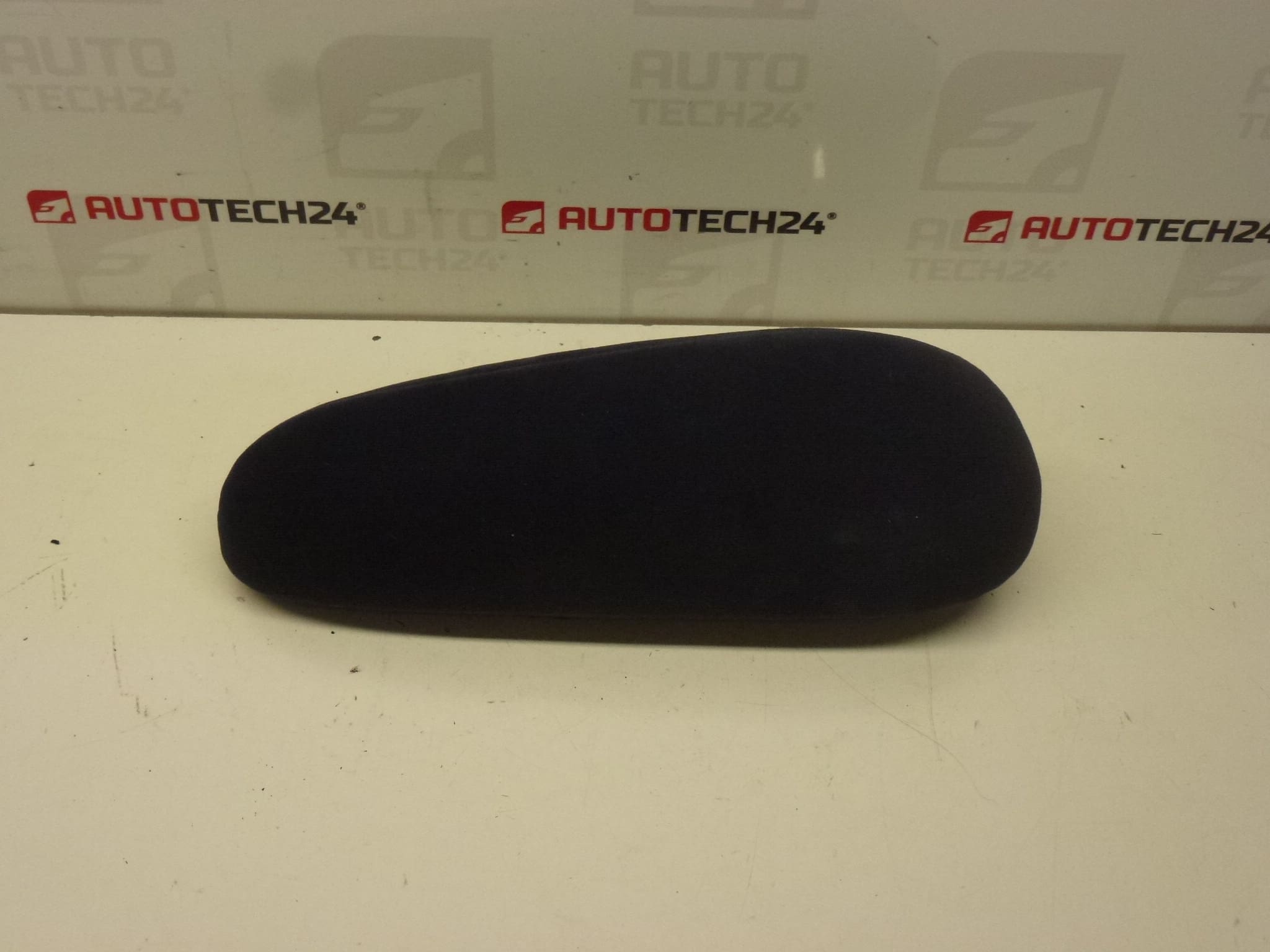 Ляв подлакътник Citroën Peugeot 8830HQ