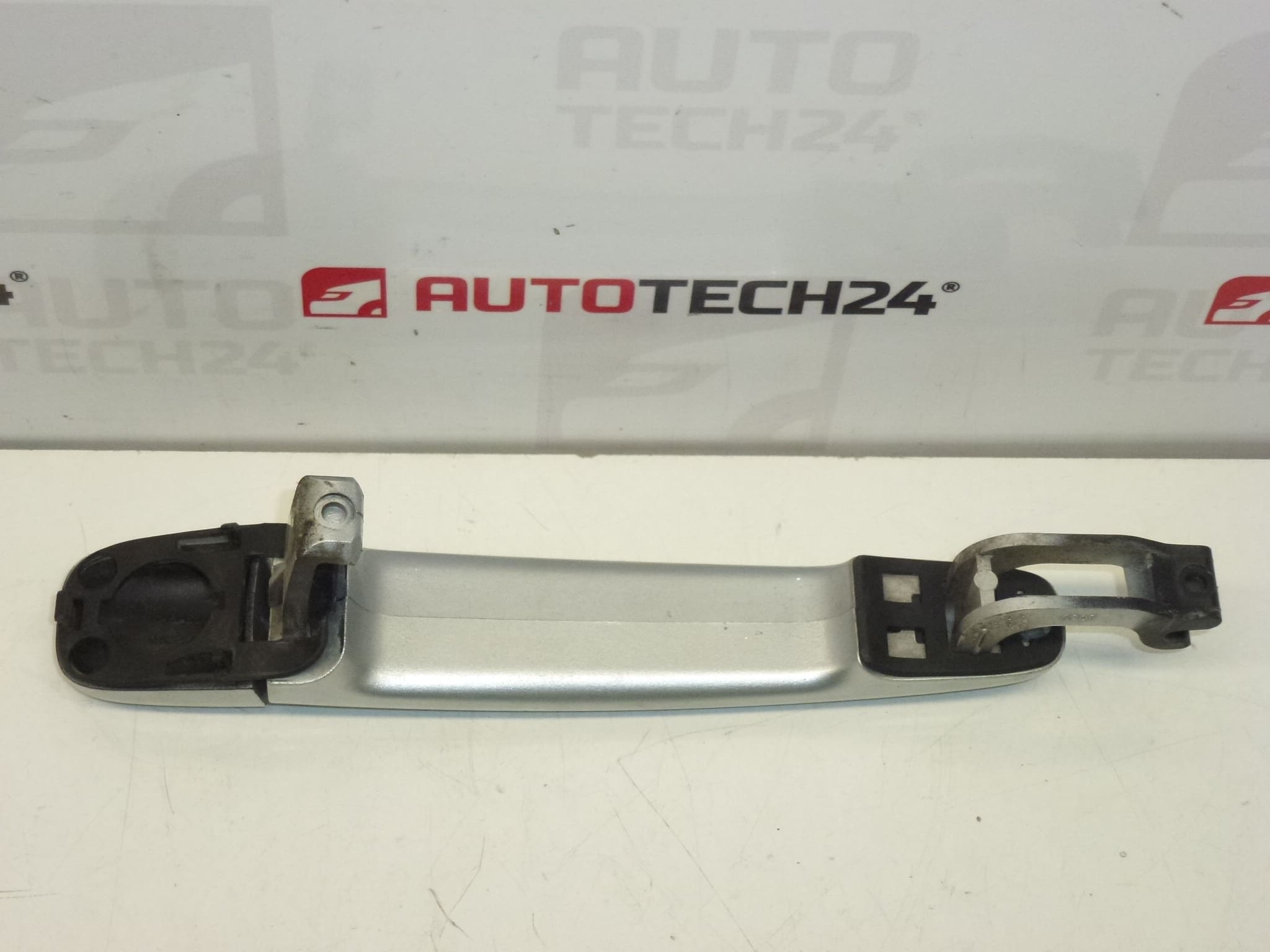 Дръжка за врата Citroën Peugeot сребриста EZRC 9101W4