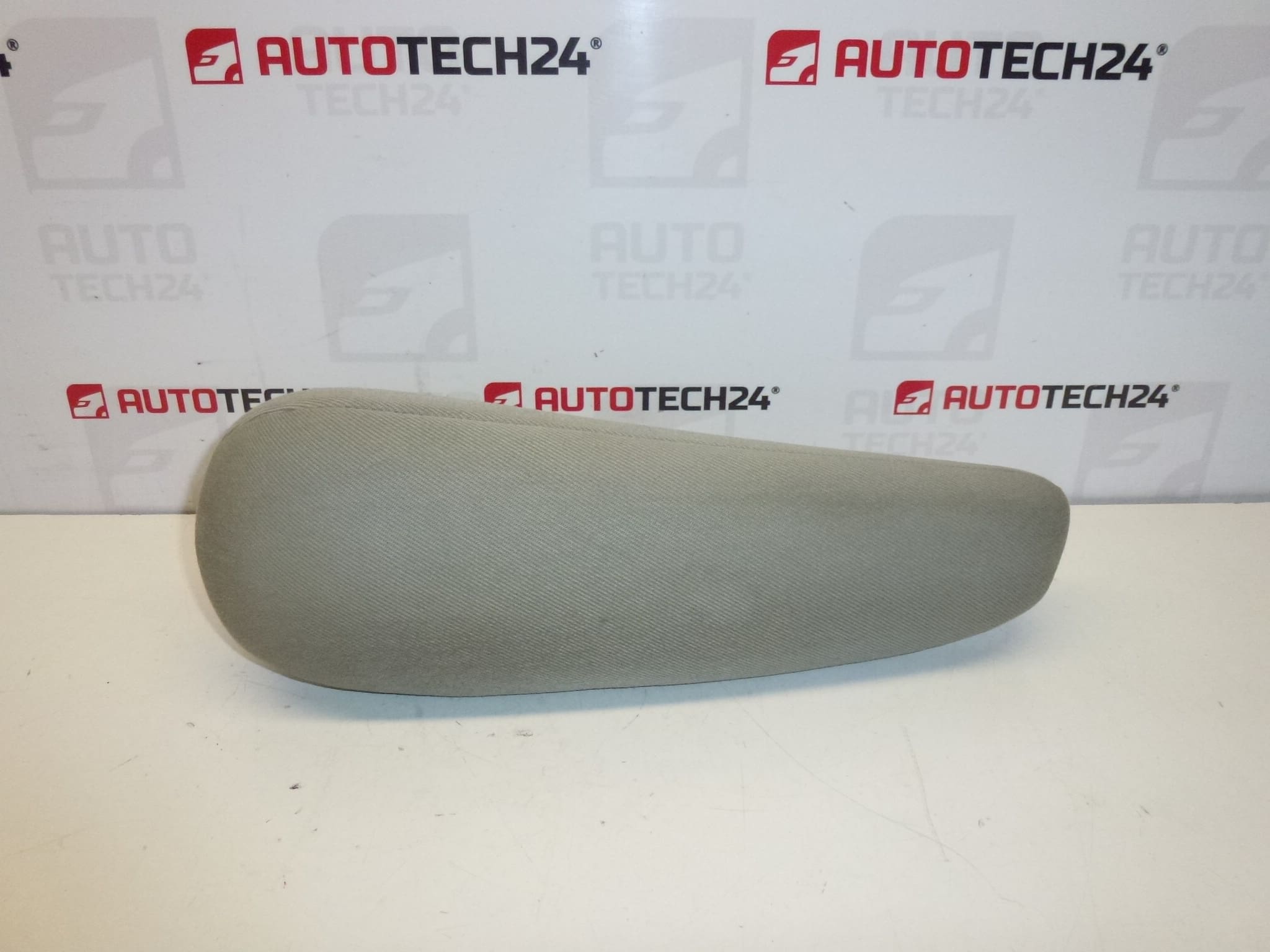 Ляв подлакътник Citroën Peugeot 8830V3