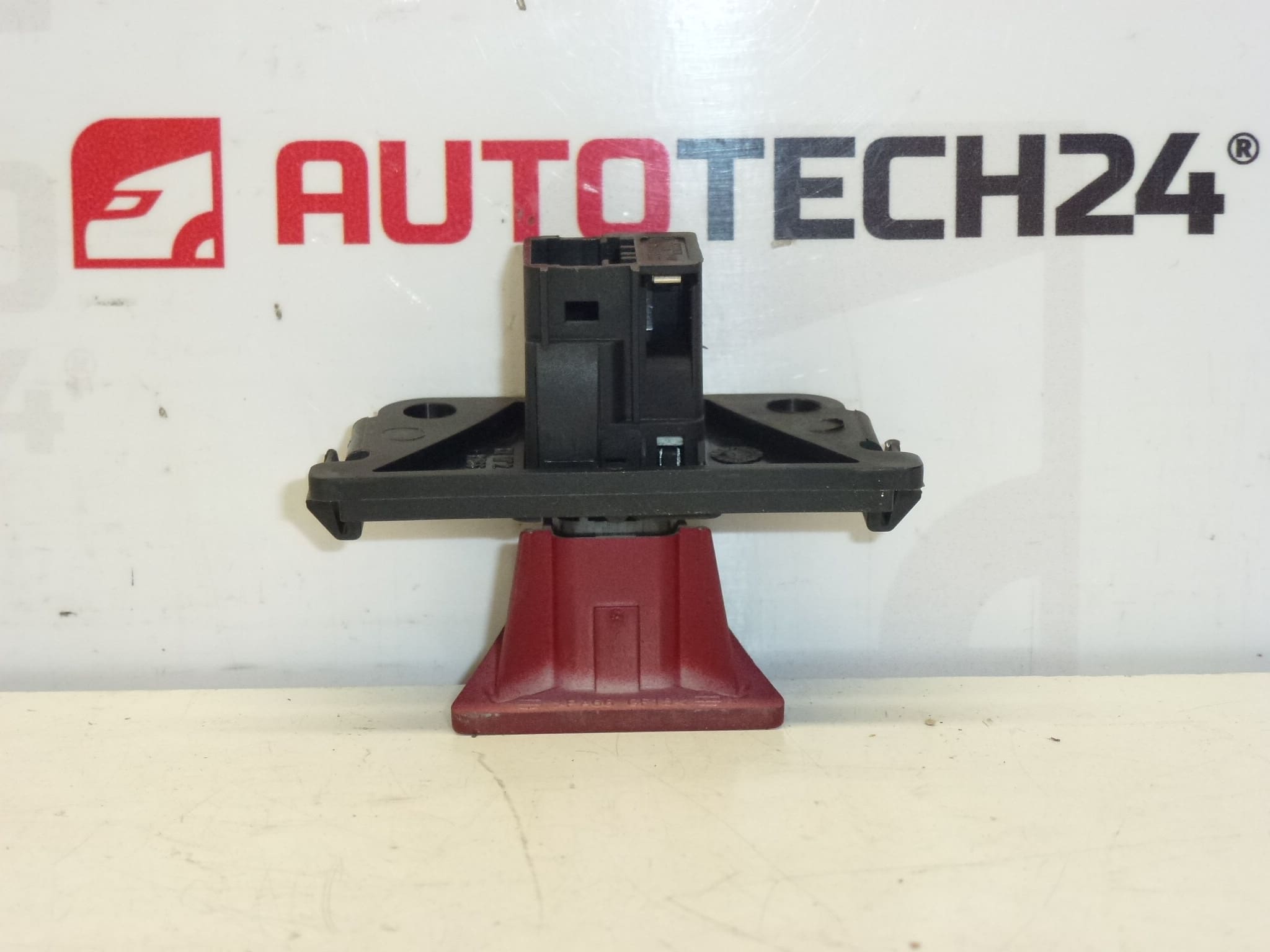 Контролер за аварийни светлини Peugeot 307 9643219577 6554J7