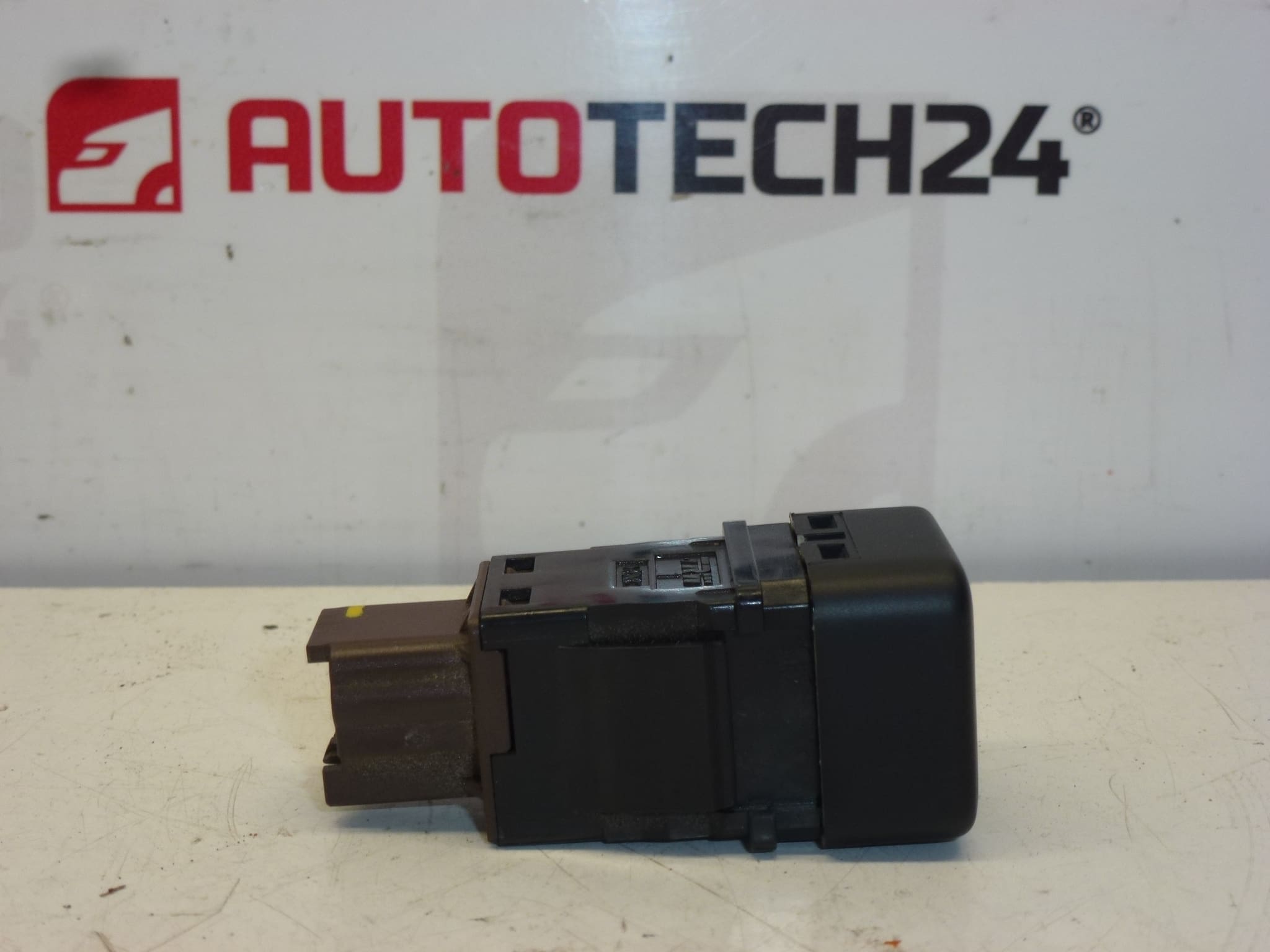 Ключ за въздушни възглавници Citroën Peugeot 96373645ZD 96373645ZL 8216F2