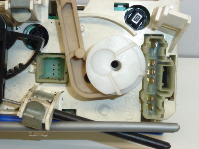 Управление на парното Citroën Berlingo Peugeot Partner 030808E 6451EE