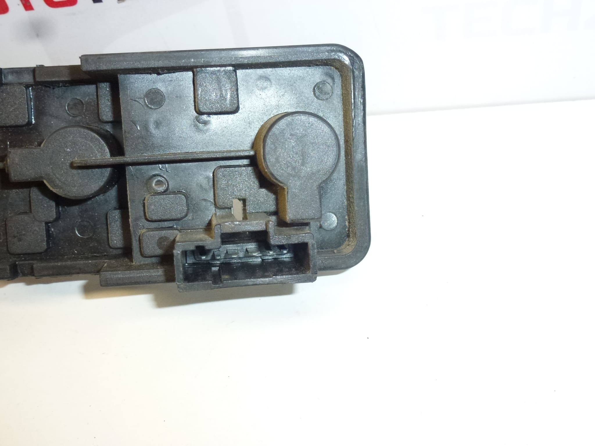 Лампа задна лява Citroën Xsara Picasso 6350N0 6350T2