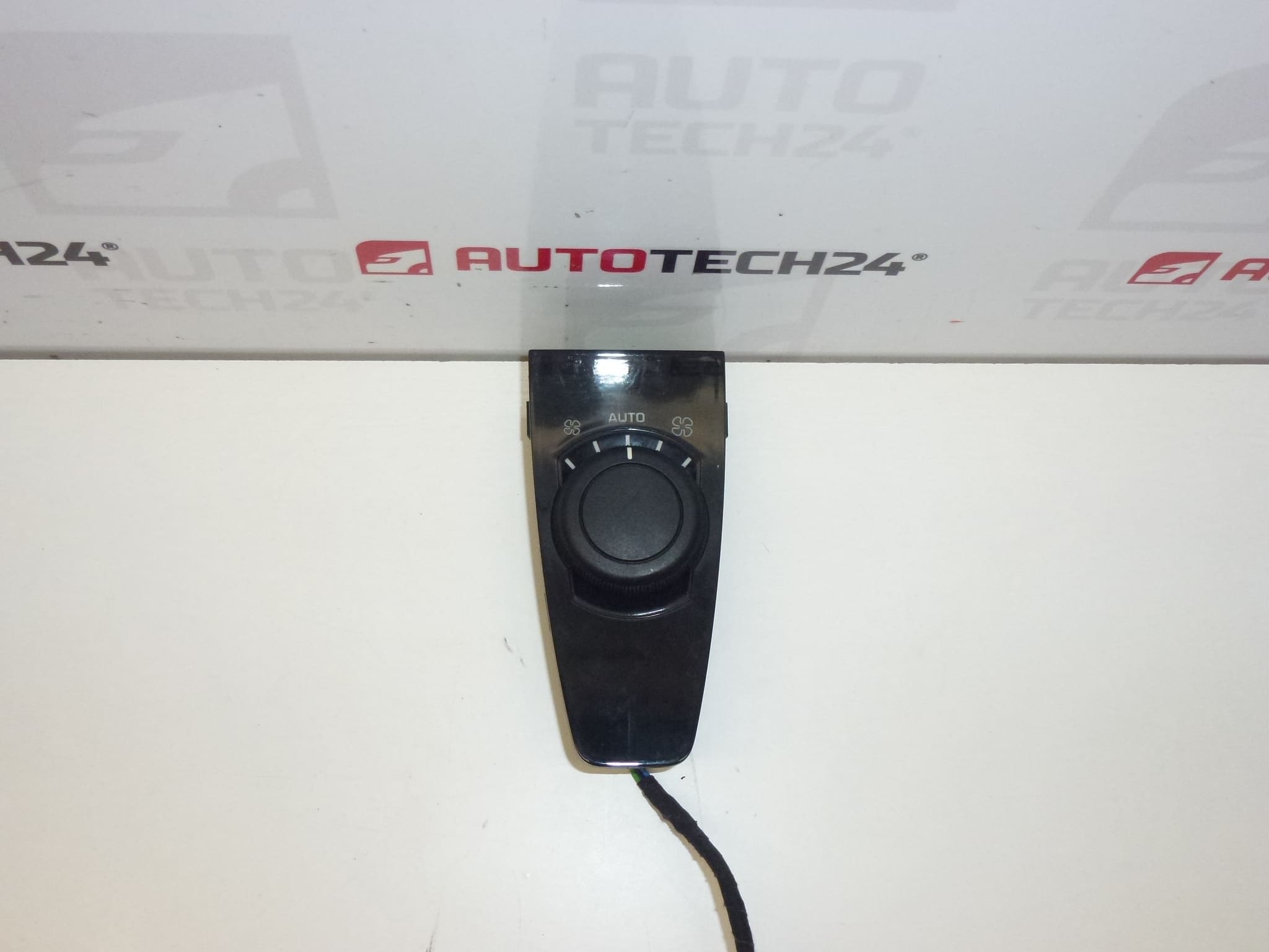 Управление на климатика Citroën C4 Picasso 9659796977 6451XH