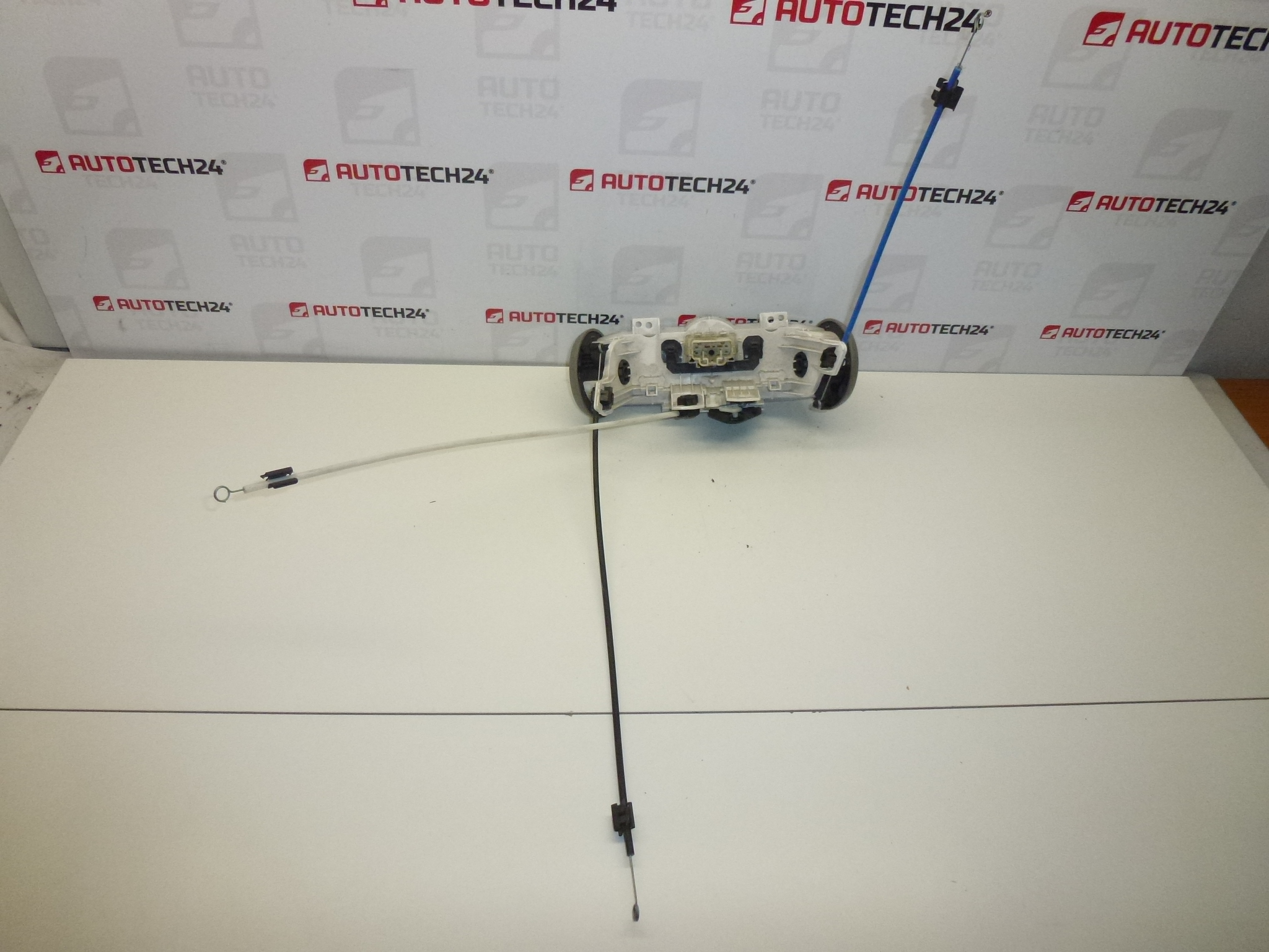 Управление на отоплението и климатика Citroën C1 Peugeot 107 55900-0H0040 55900-0H0020 6452P6 6451SF