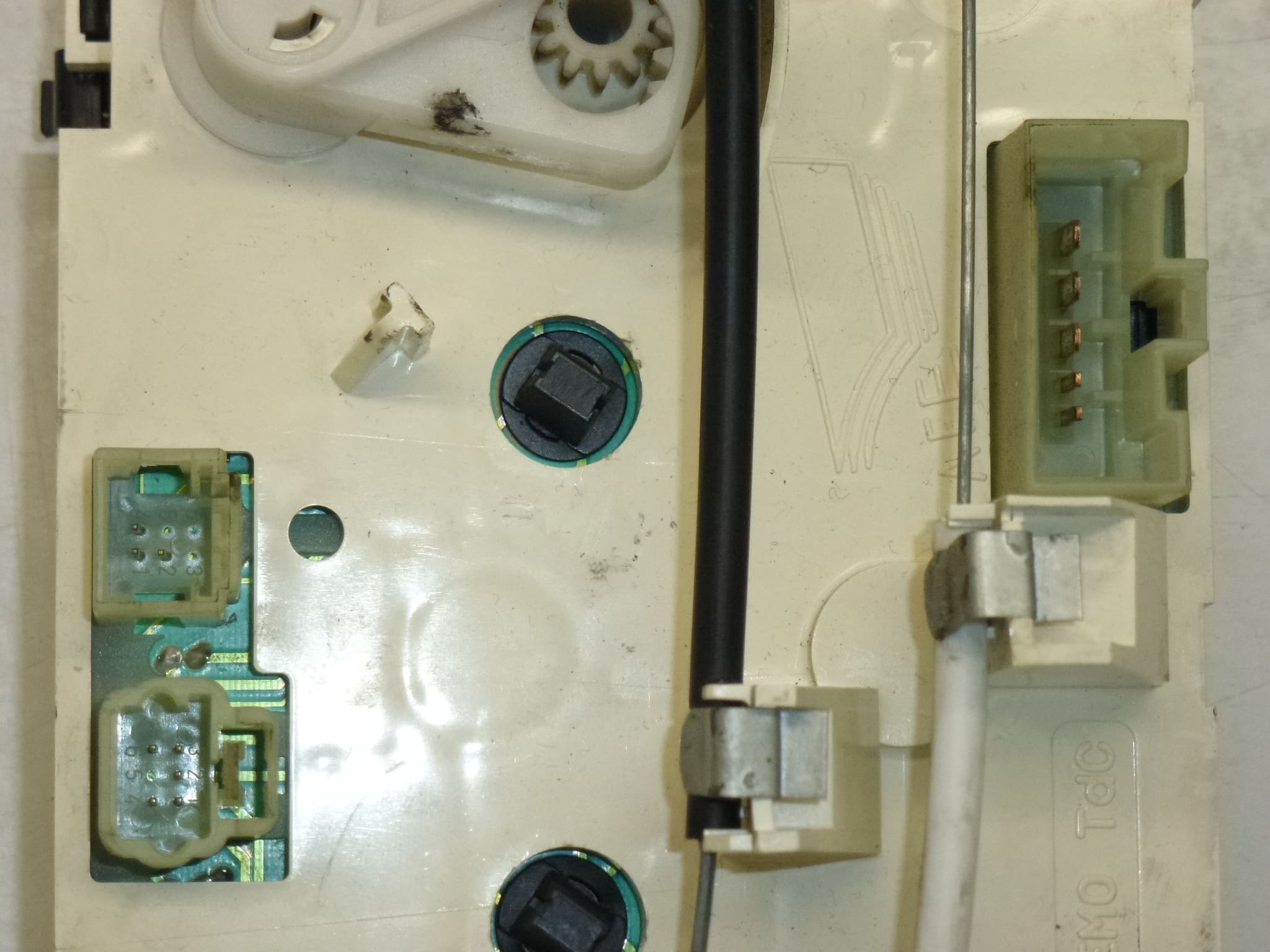 Панел за управление на отоплението и климатика Peugeot 307 593240000 T5RFESS 6451JS - Image 2