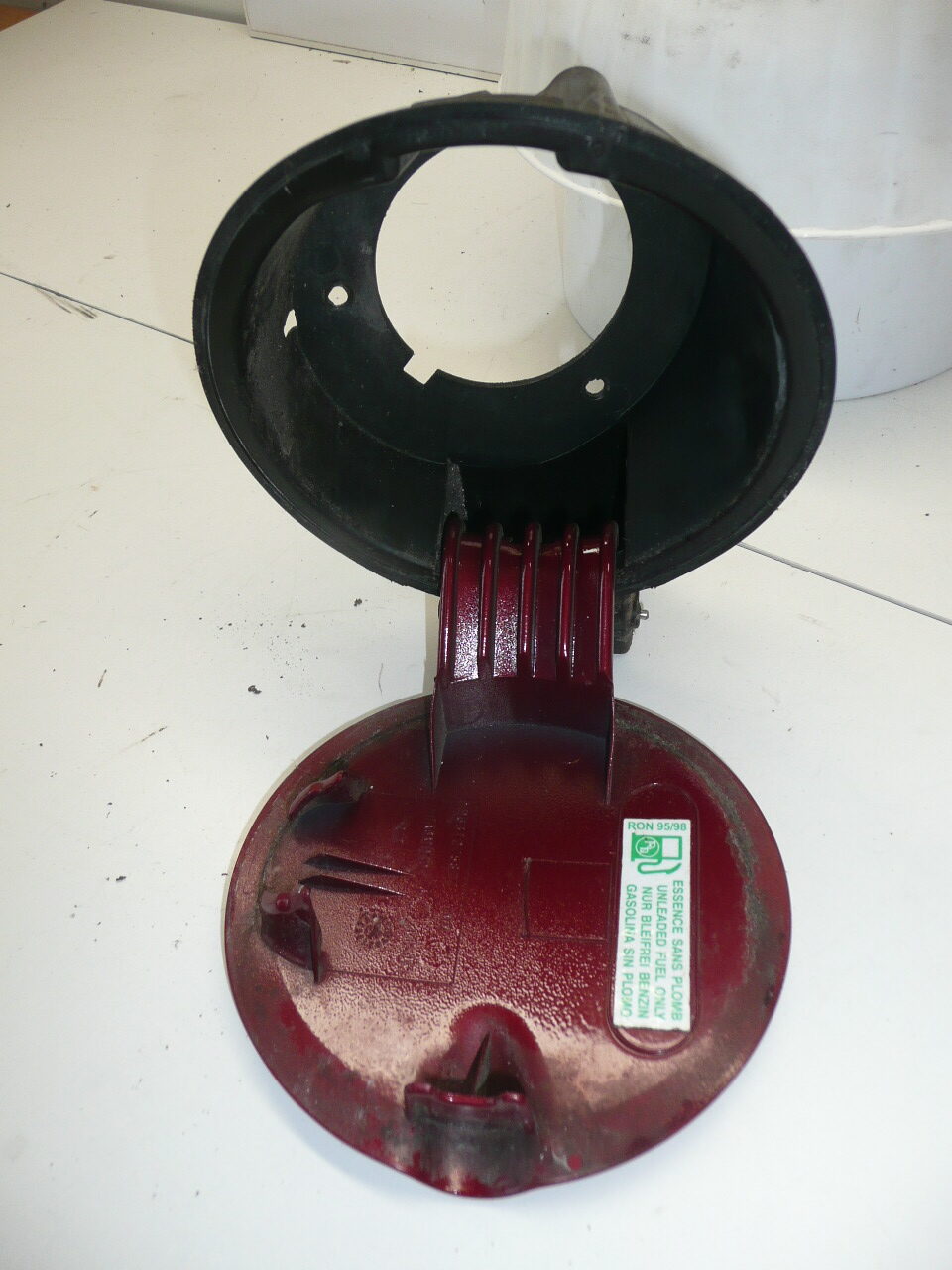 Капачка за резервоар Citroën Xsara Picasso KKQD 9631275877 151780