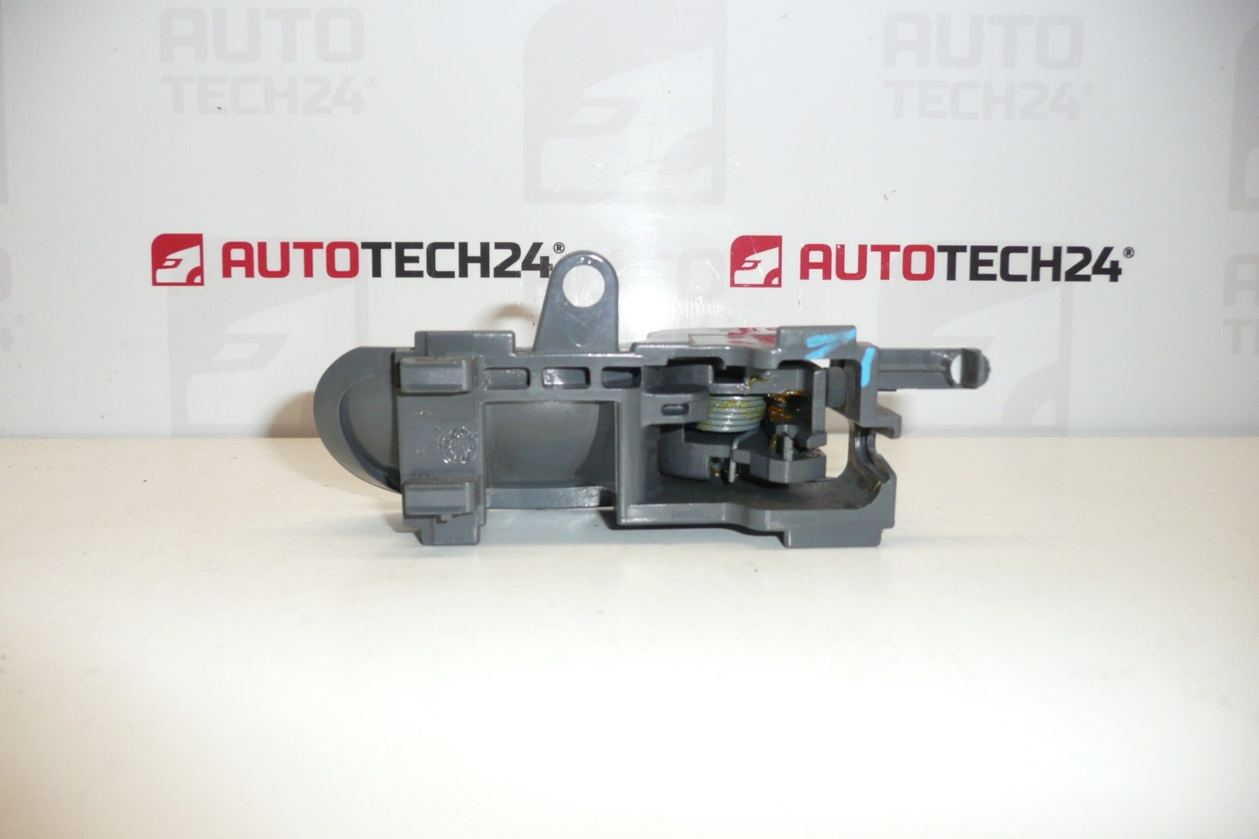 Вътрешна лява дръжка Citroën C1 Peugeot 107 9143K9 - Image 2
