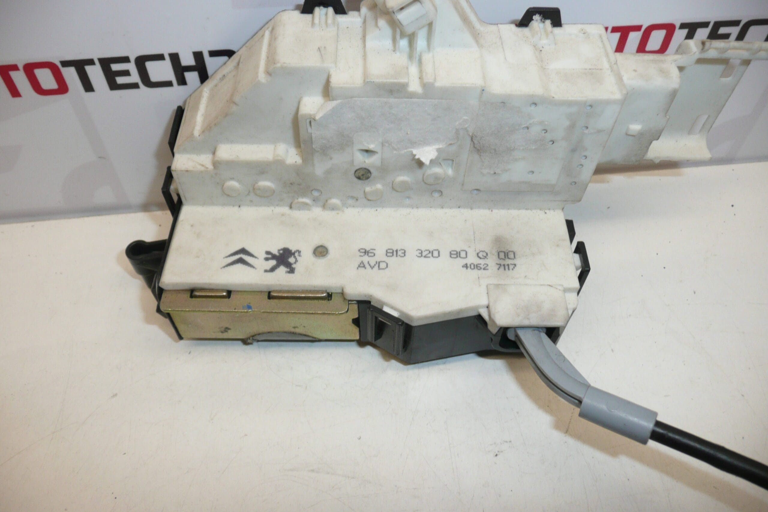 Заключване за дясна врата Citroën C4 3DV 9681332080 9136EV - Image 2