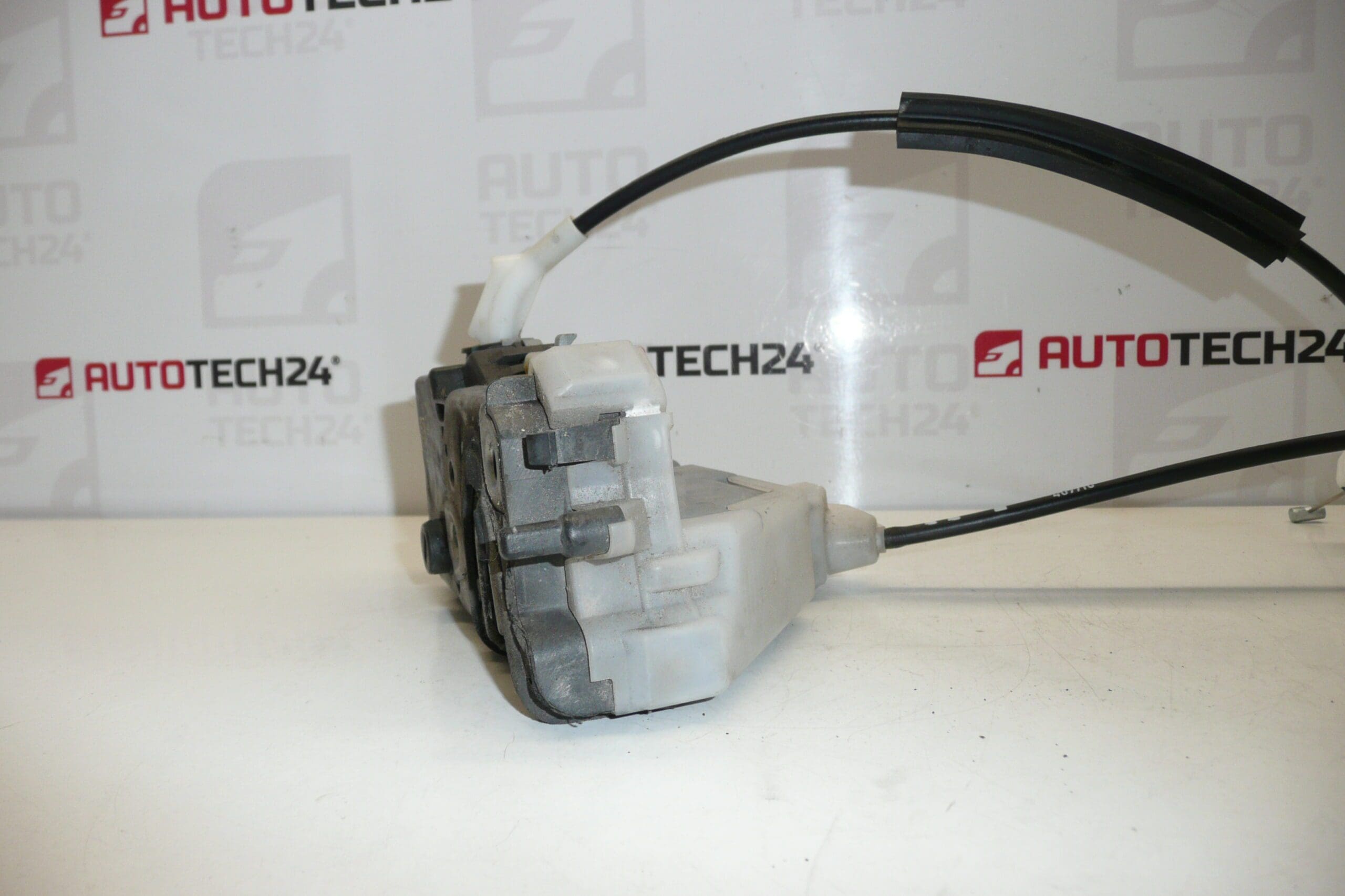 Брава за лява задна врата Citroën C5 X7 A04078 9137W0 - Image 2