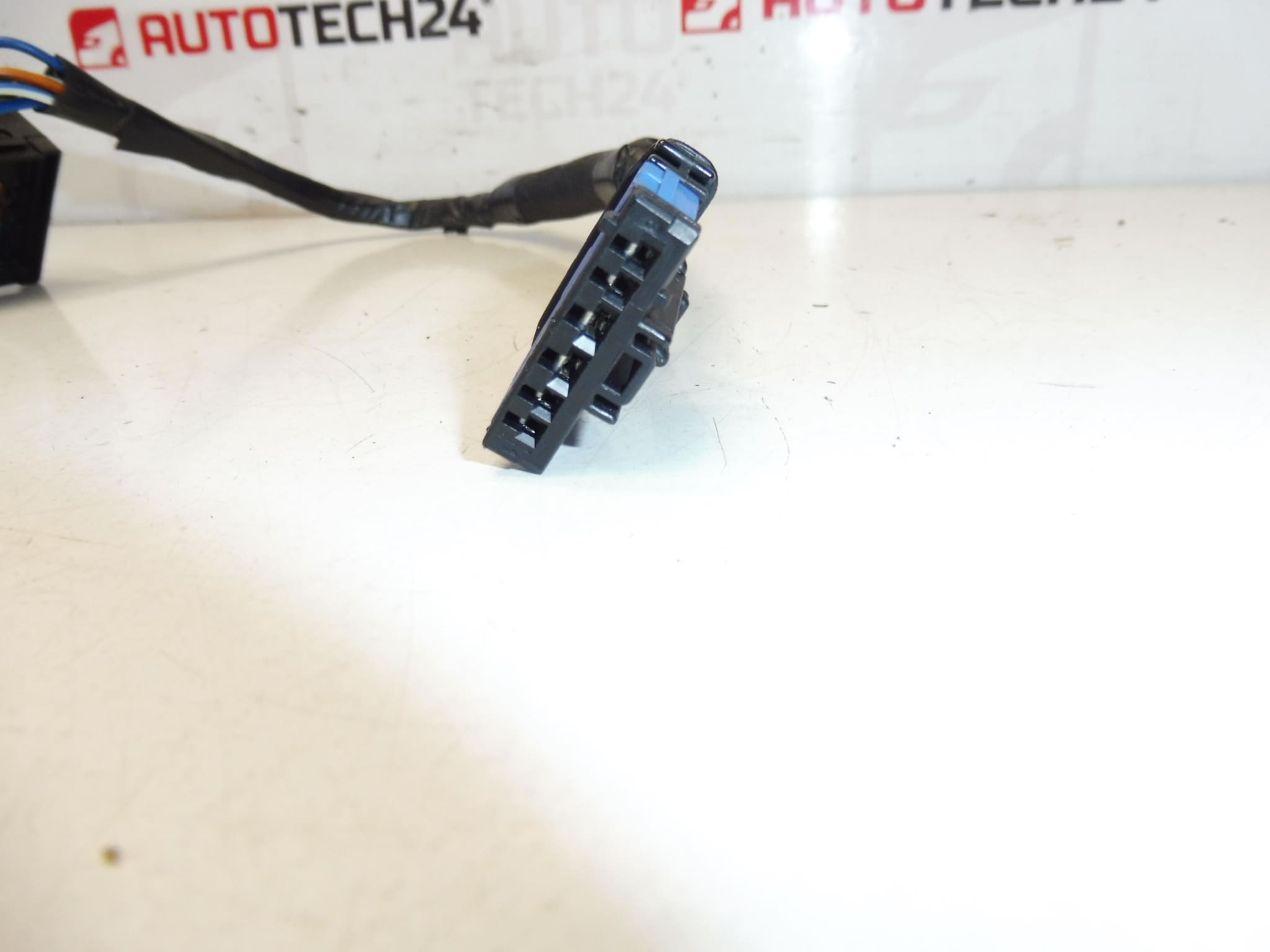 Управление на седалката Citroën Peugeot 944931700ZL 6554H9 - Image 2