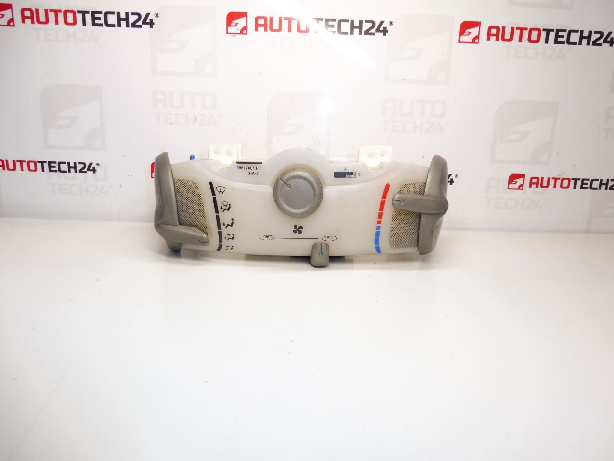 Контролер за климатик Citroën Peugeot 55900-0H040 55900-0H020