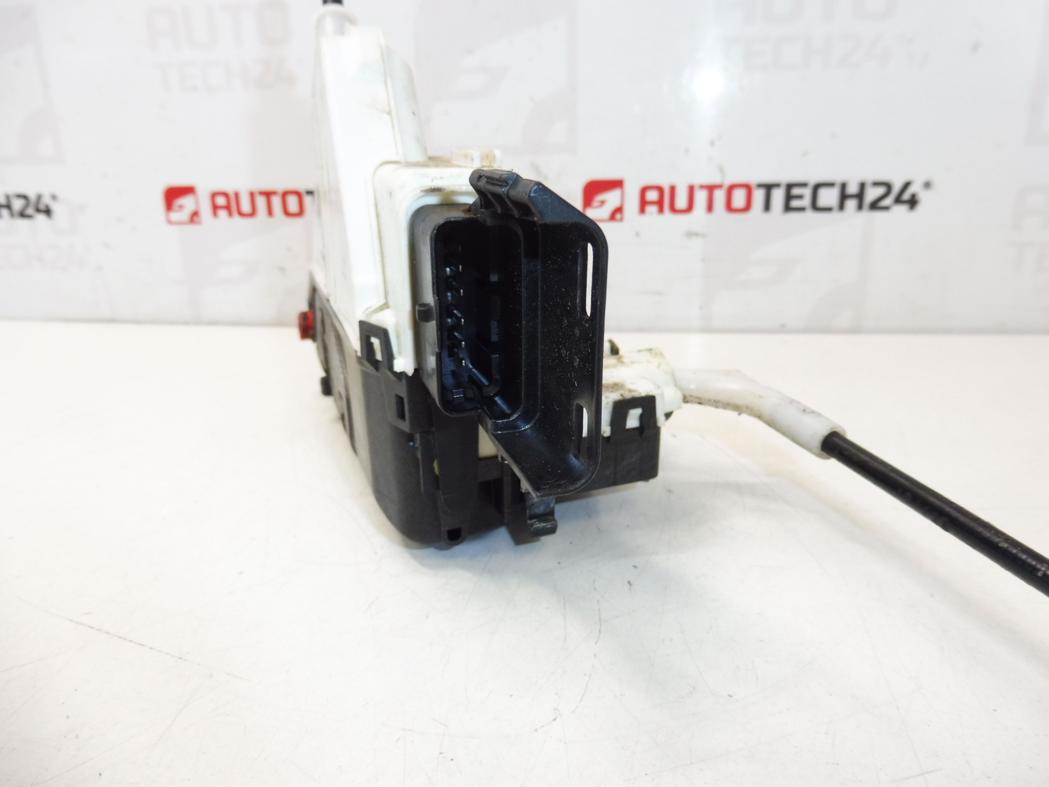 Leck Leck Leck задна врата на Peugeot 308 006173 A04993