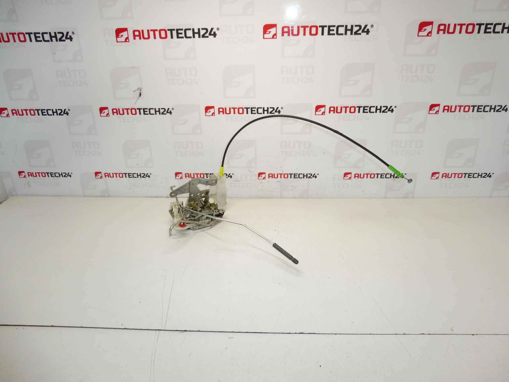 Замък на левите предни врати Aisin Citroën C1 Peugeot 107 9135S3