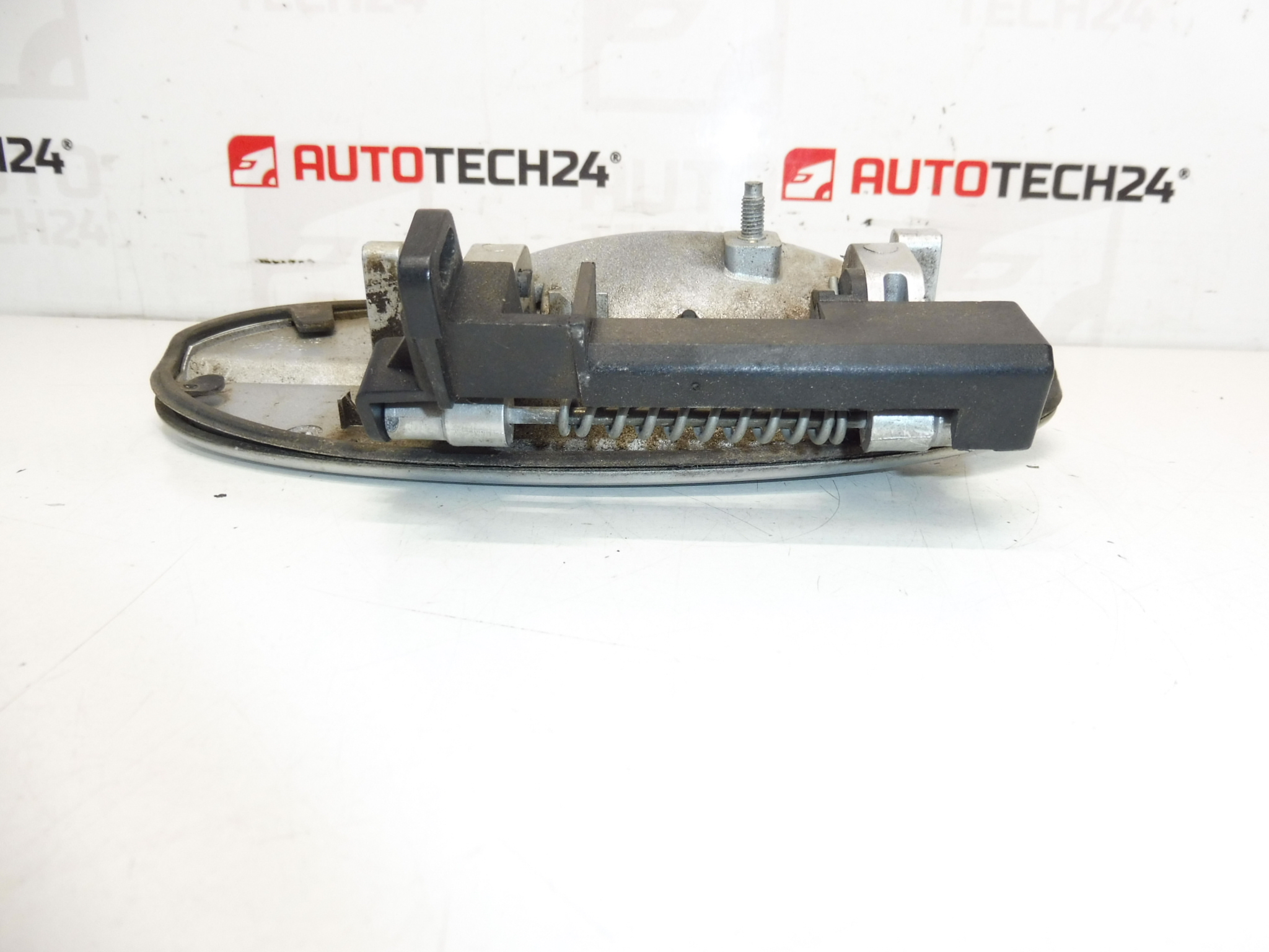 Клика на десните задни врати Citroën C5 I и II 9631830977 9644270177 EZRC