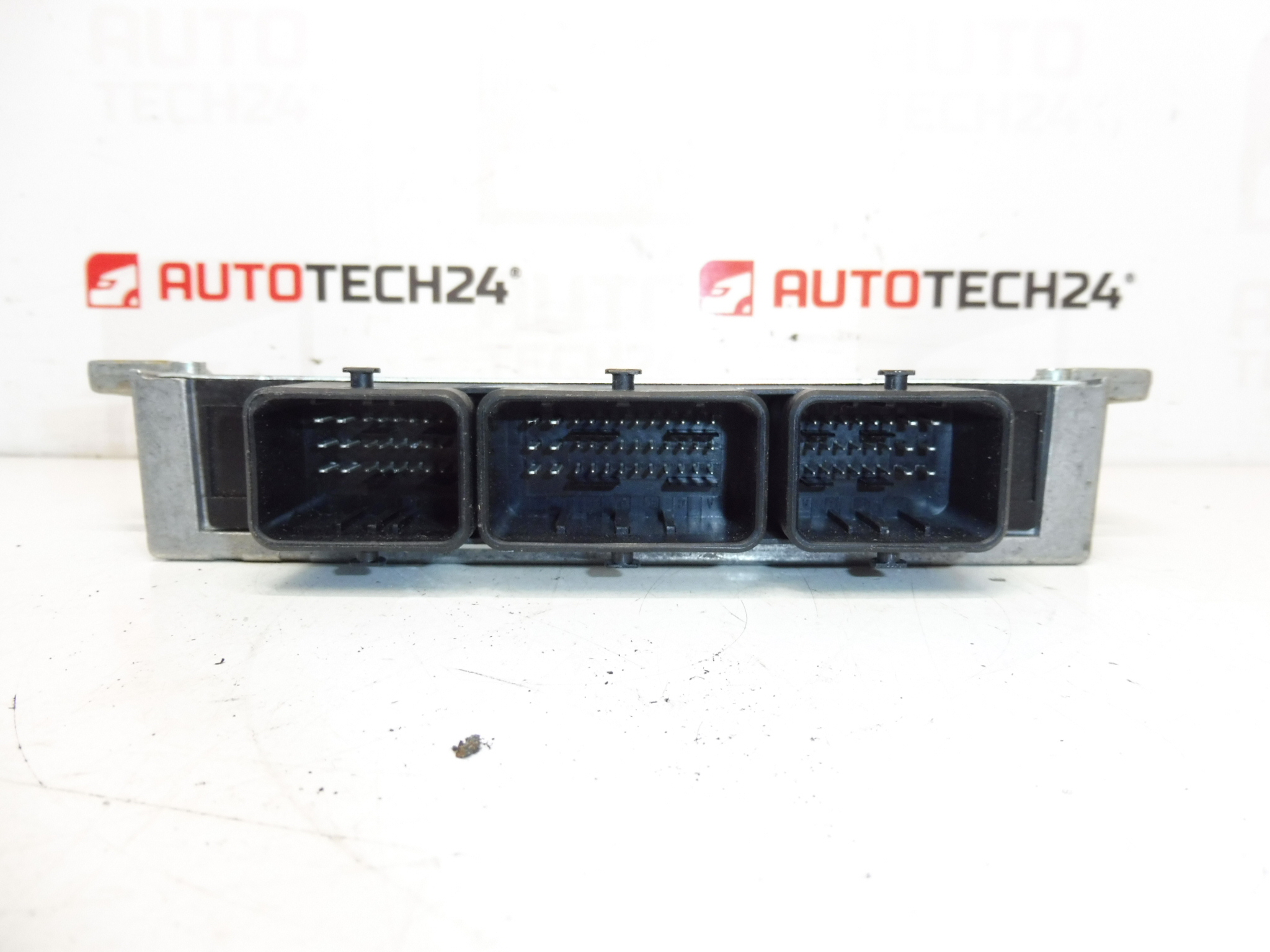 ECU Sagem S2000-1 1.8 16V 9643786680-01