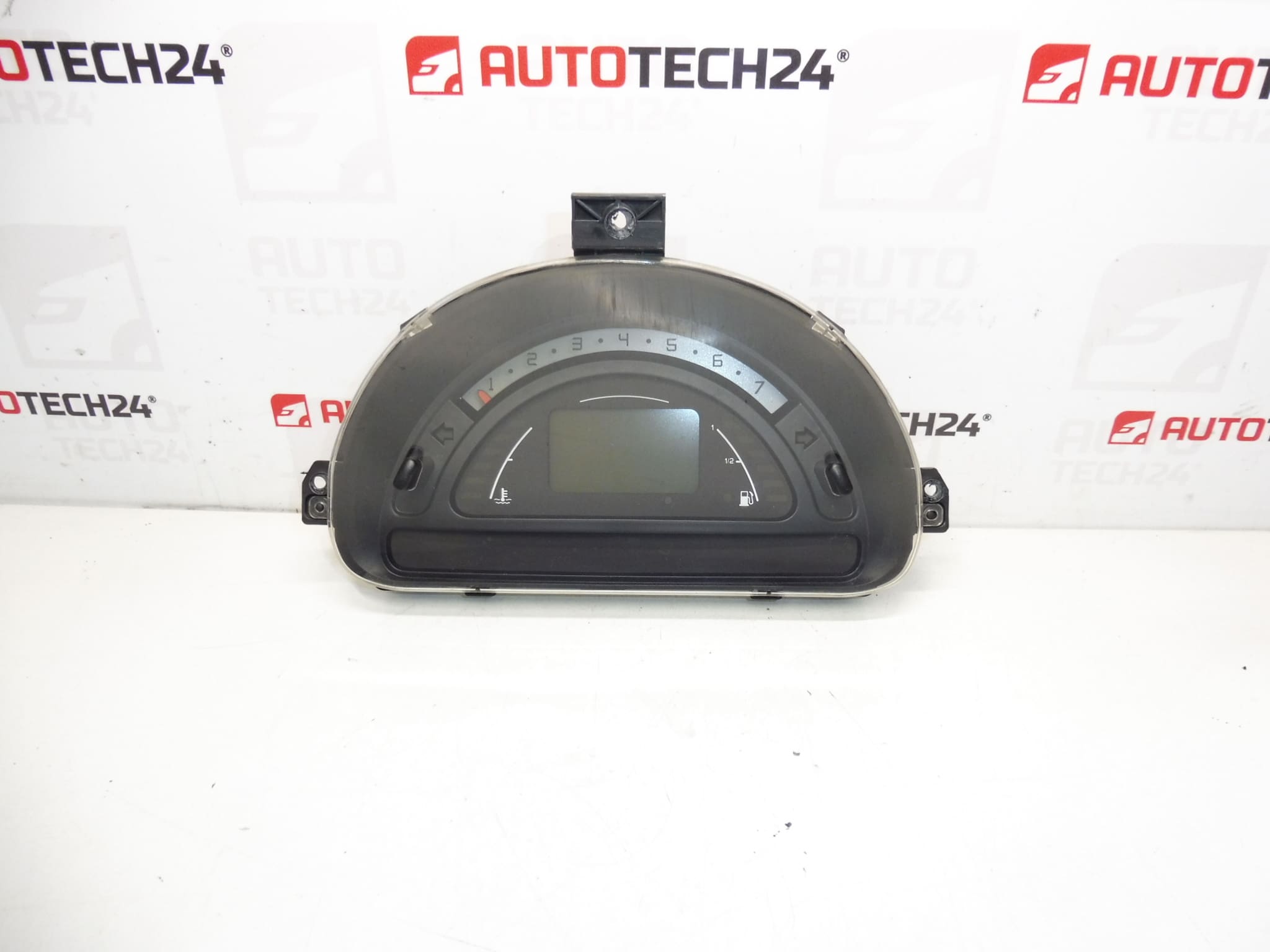 Тахометър Citroën C2 C3 Sensodrive 145000 km 9650735480